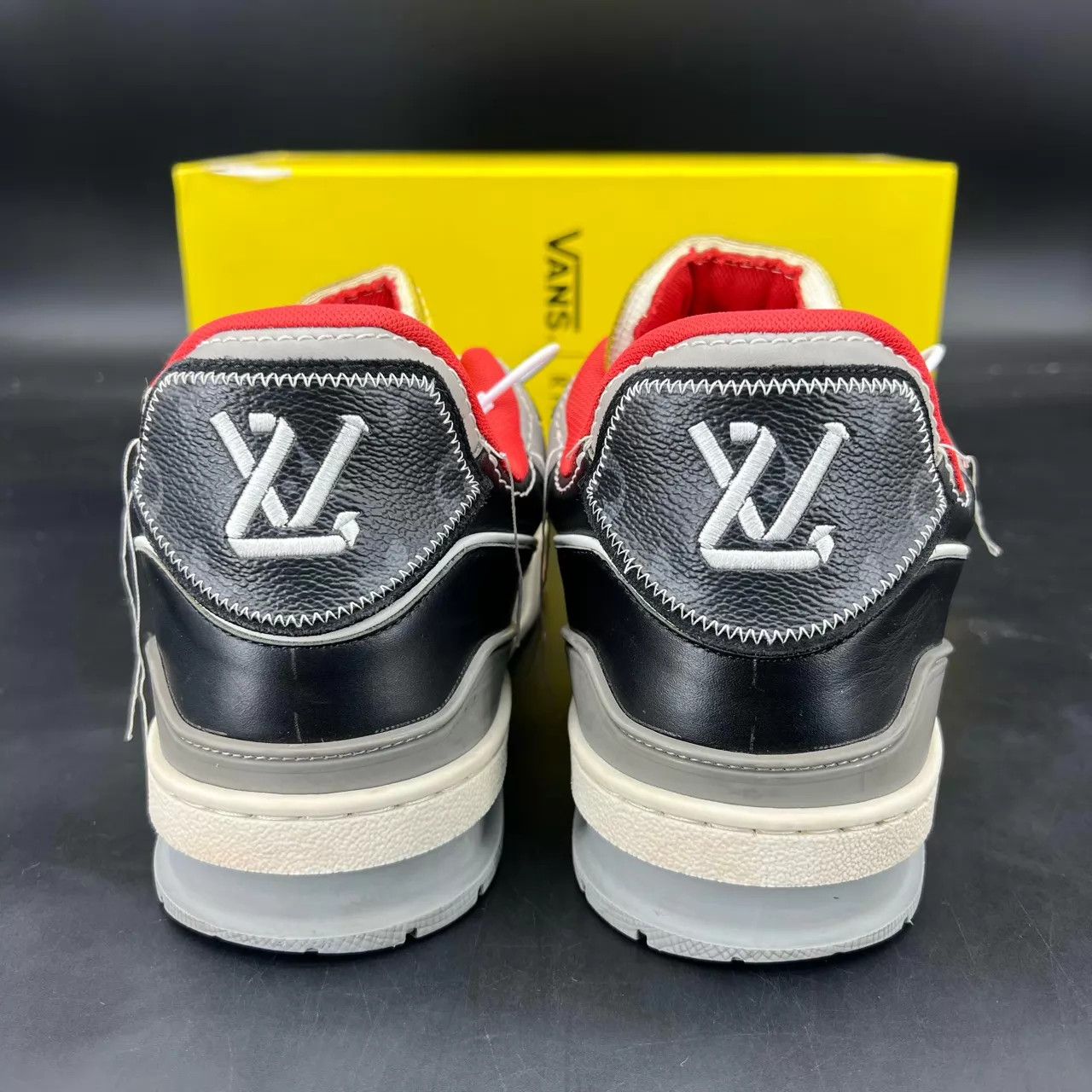 Louis Vuitton LV Trainer Show yellow red size 8 CH6355 Size US 9 / EU 42 - 5 Thumbnail