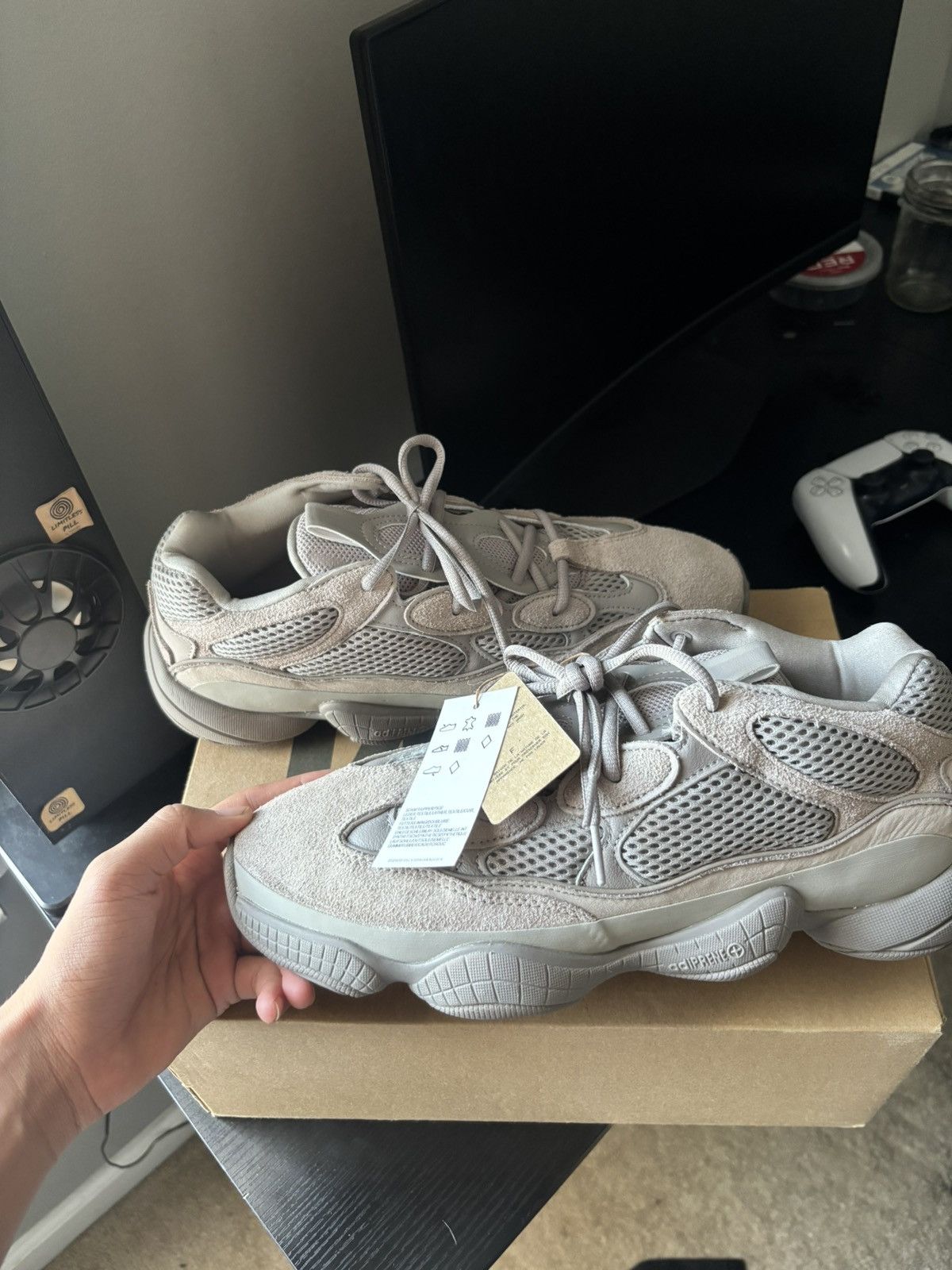 Yeezy AshGray Yeezy 500s Size US 11 / EU 44 - 2 Thumbnail