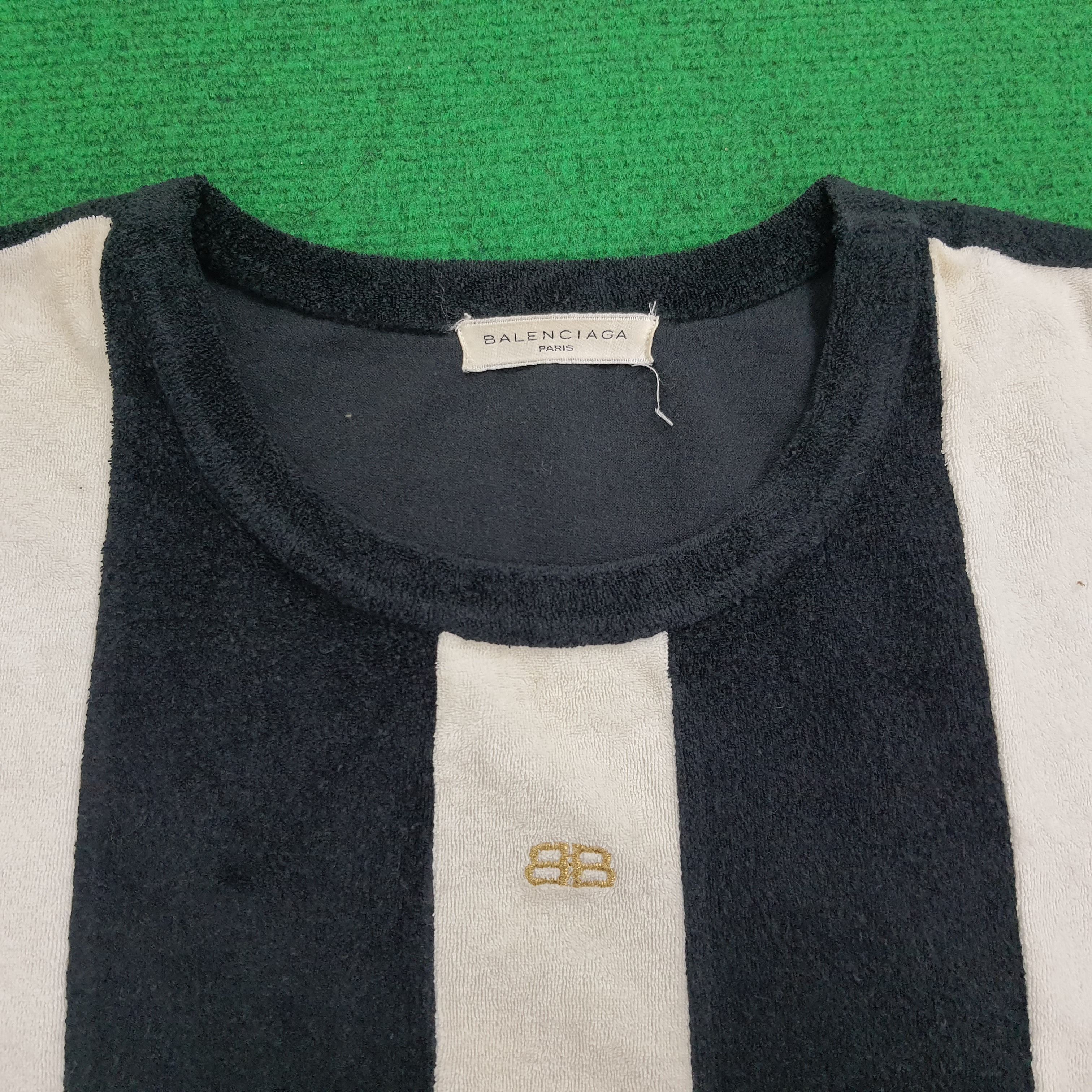 Balenciaga × Vintage Balenciaga Paris Fleece Women Twee T-shirt Size L / US 10 / IT 46 - 4 Thumbnail