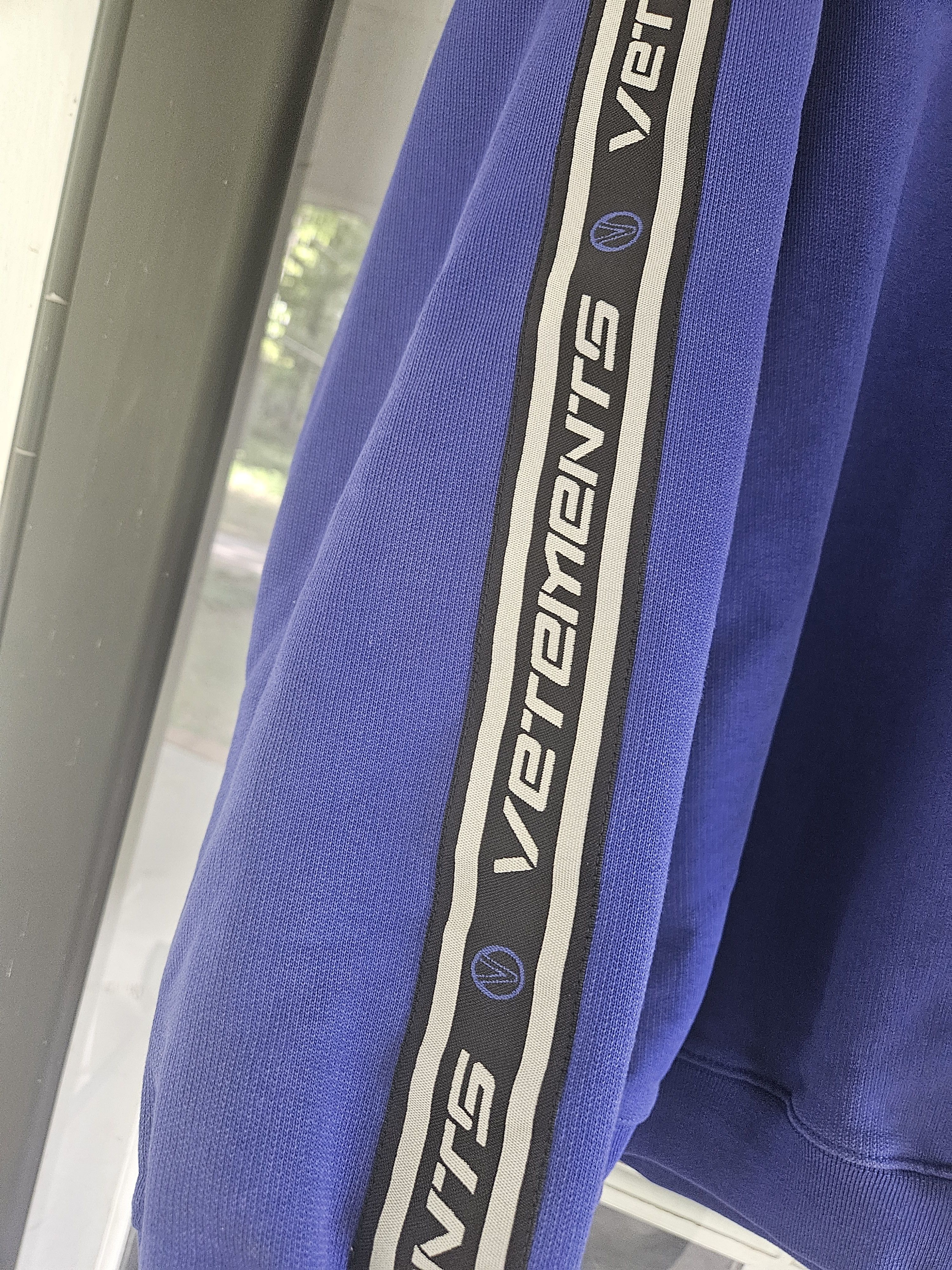 Vetements Royal Blue Logo Tape Oversized Crewneck Sweater Size US L / EU 52-54 / 3 - 4 Thumbnail