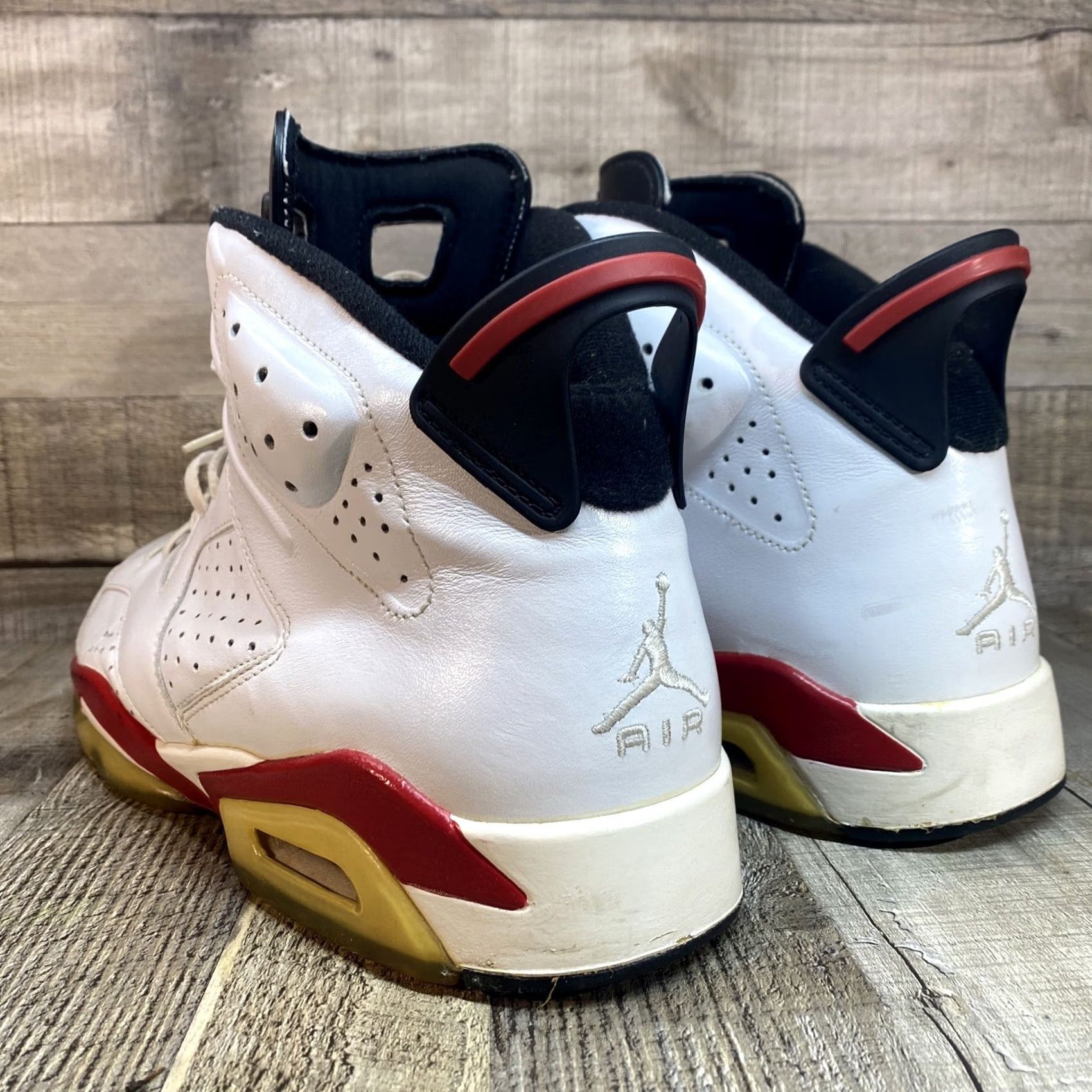 Jordan Brand Air Jordan 6 Retro Bulls Men's Size 13 Sneaker White Jordan Bulls 384664-102 Mens Size US 12 / EU 45 - 4 Thumbnail