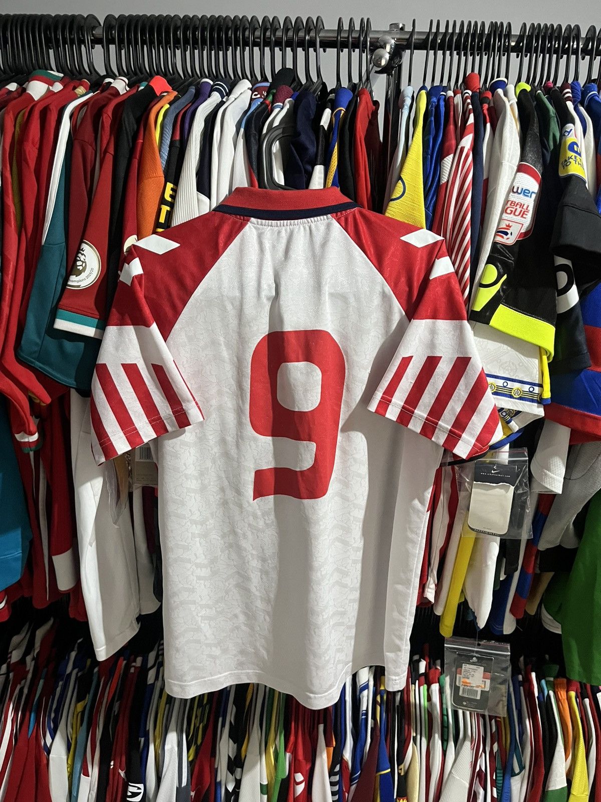 Hummel Vintage Hummel Denmark 1992 Away Soccer Jersey Size US S / EU 44-46 / 1 - 4 Thumbnail