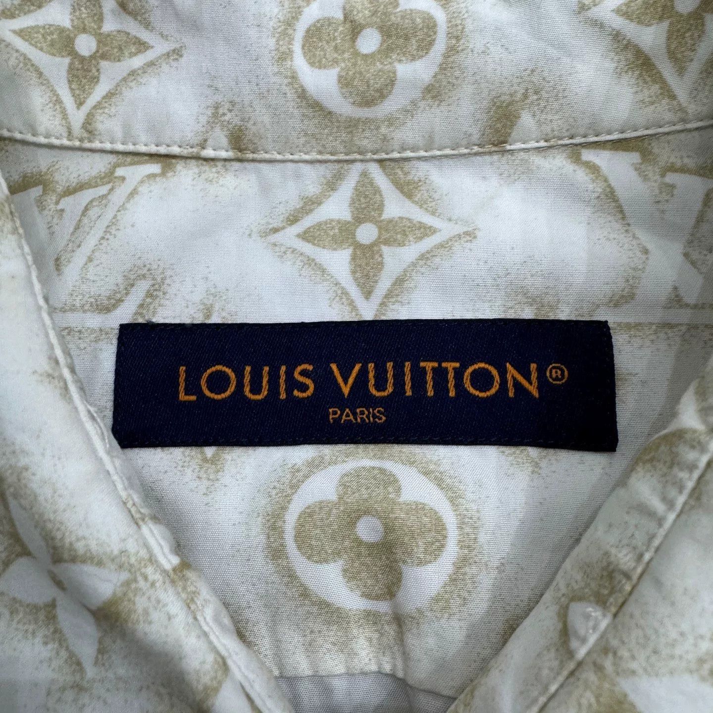Louis Vuitton louis vuitton monogram long sleeve shirt. Size US S / EU 44-46 / 1 - 3 Thumbnail