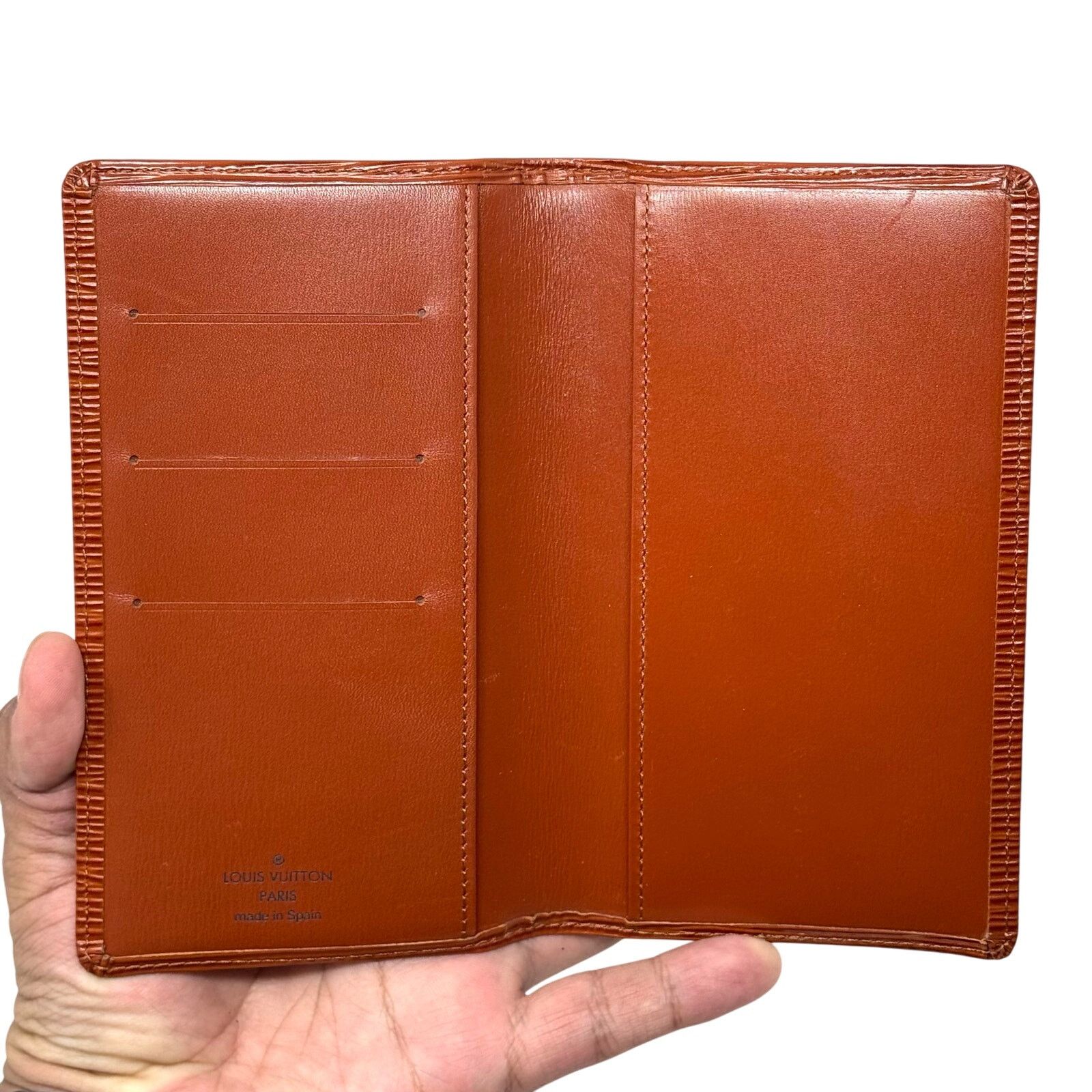 Louis Vuitton Louis Vuitton Long Wallet / Passport Case Size ONE SIZE - 3 Thumbnail