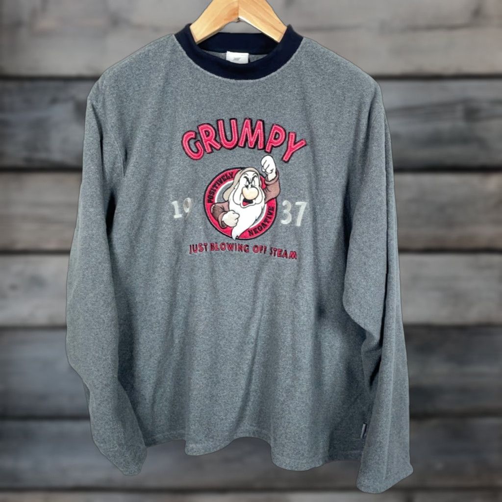 Disney Disney Snow White Grump Fleece Sweatshirt Embroidered XL Gray Polyester 100% Wool? Size US XL / EU 56 / 4 - 1 Thumbnail