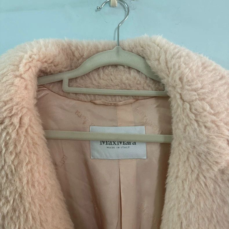 Max Mara Max Mara Pink Teddy. Size S / US 4 / IT 40 - 9 Thumbnail