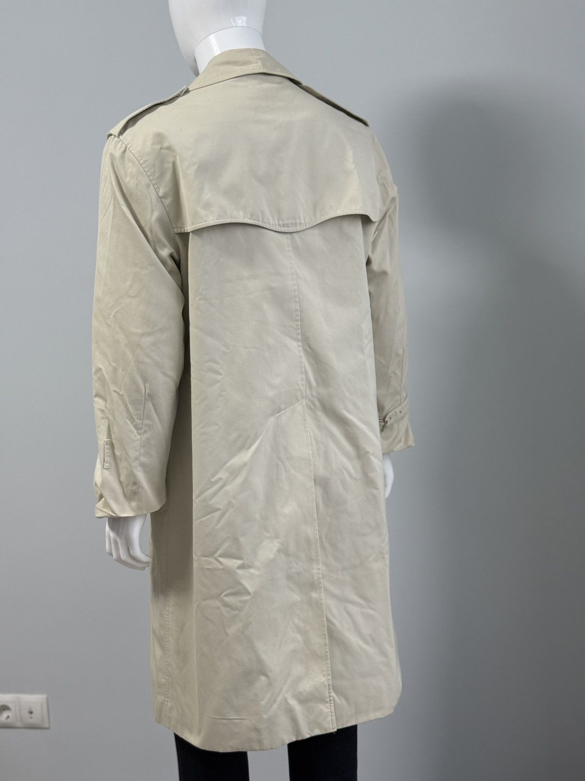 Burberry Vintage 90’s Burberry’s nova check men’s trench coat Size US L / EU 52-54 / 3 - 16 Thumbnail