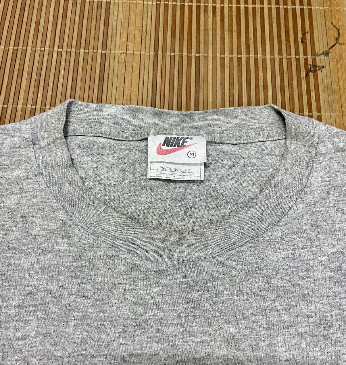 Nike VINTAGE NIKE BACK HIT TEE. Size US M / EU 48-50 / 2 - 5 Thumbnail