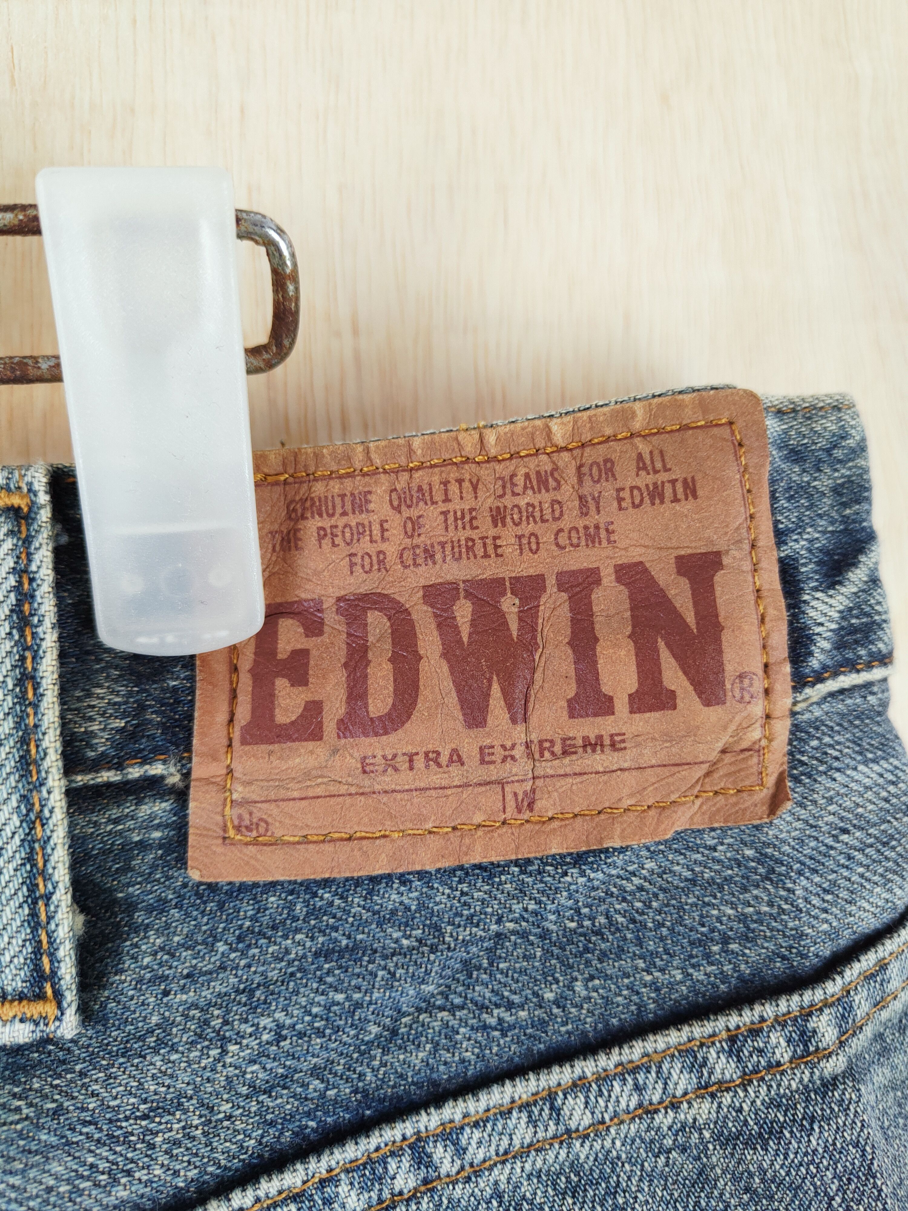 Edwin Edwin Dark Blue Faded Distressed Ripped Jeans #S2662 Size US 37 - 8 Thumbnail
