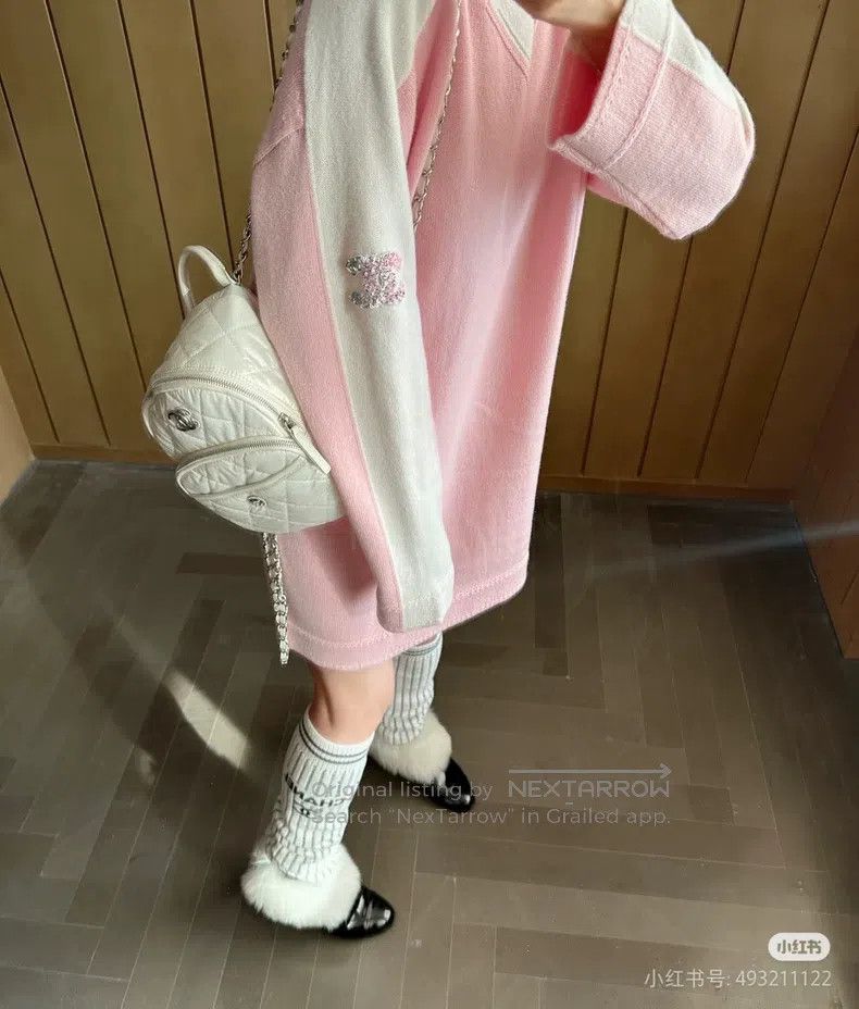 Chanel Chanel 24C pink and white colour block sequin double C log Size XXS / US 00 / IT 34 - 1 Thumbnail