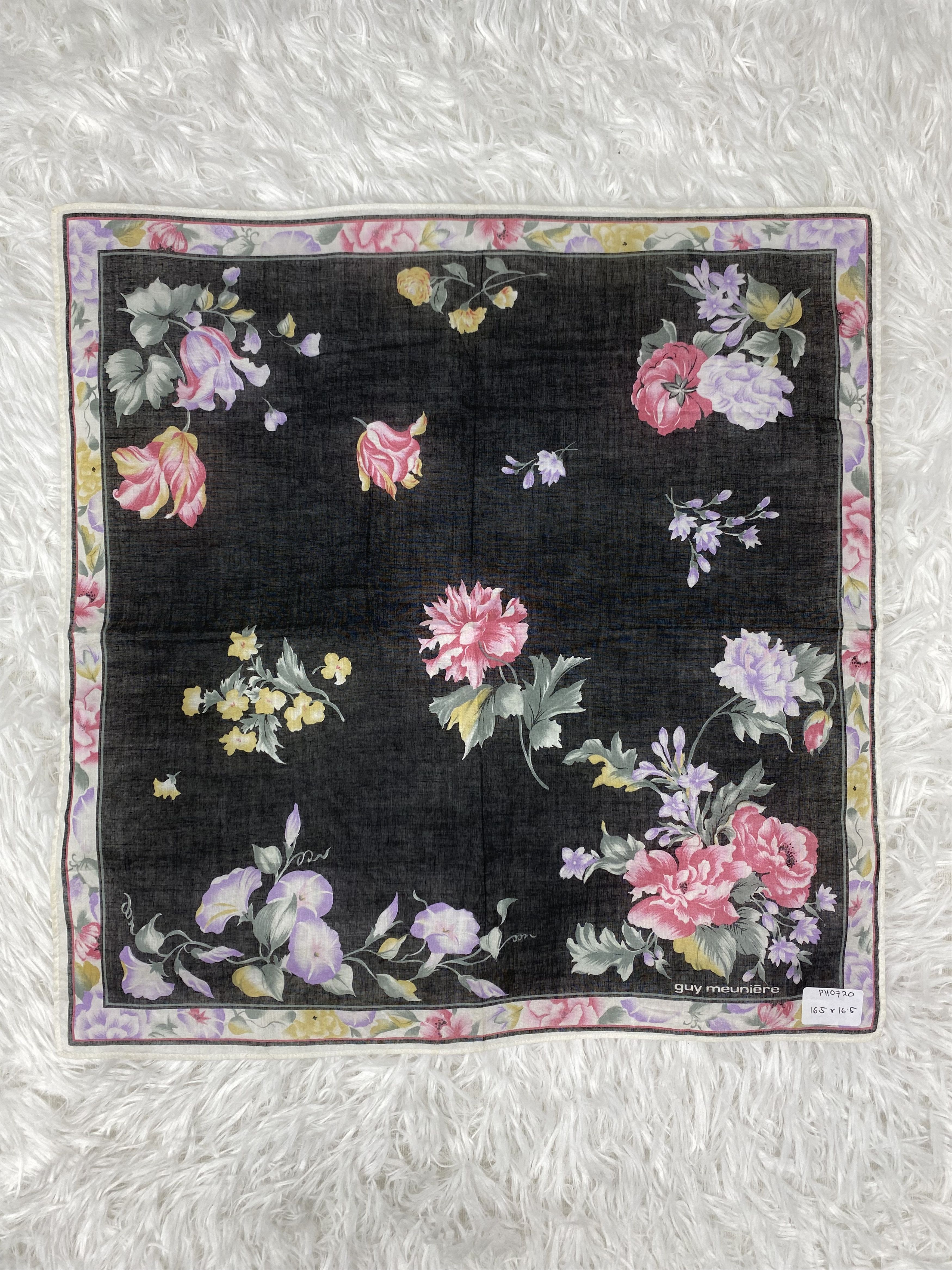 Guy Laroche × Vintage Vintage Guy Laroche Handkerchief Neckerchief PH0720 Size ONE SIZE - 3 Thumbnail