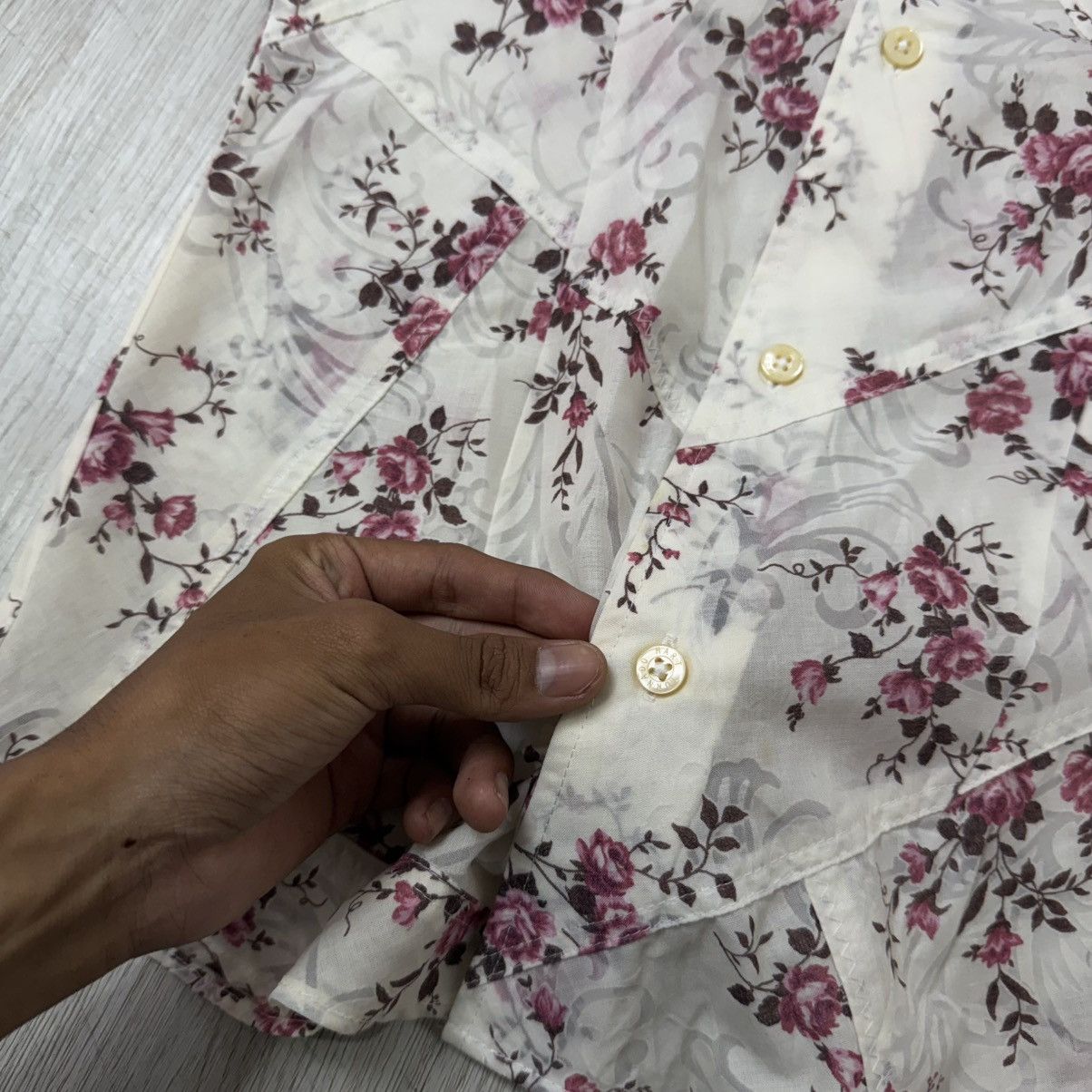 Tornado Mart Tornado Mart flower print button shirt Size M / US 6-8 / IT 42-44 - 5 Thumbnail