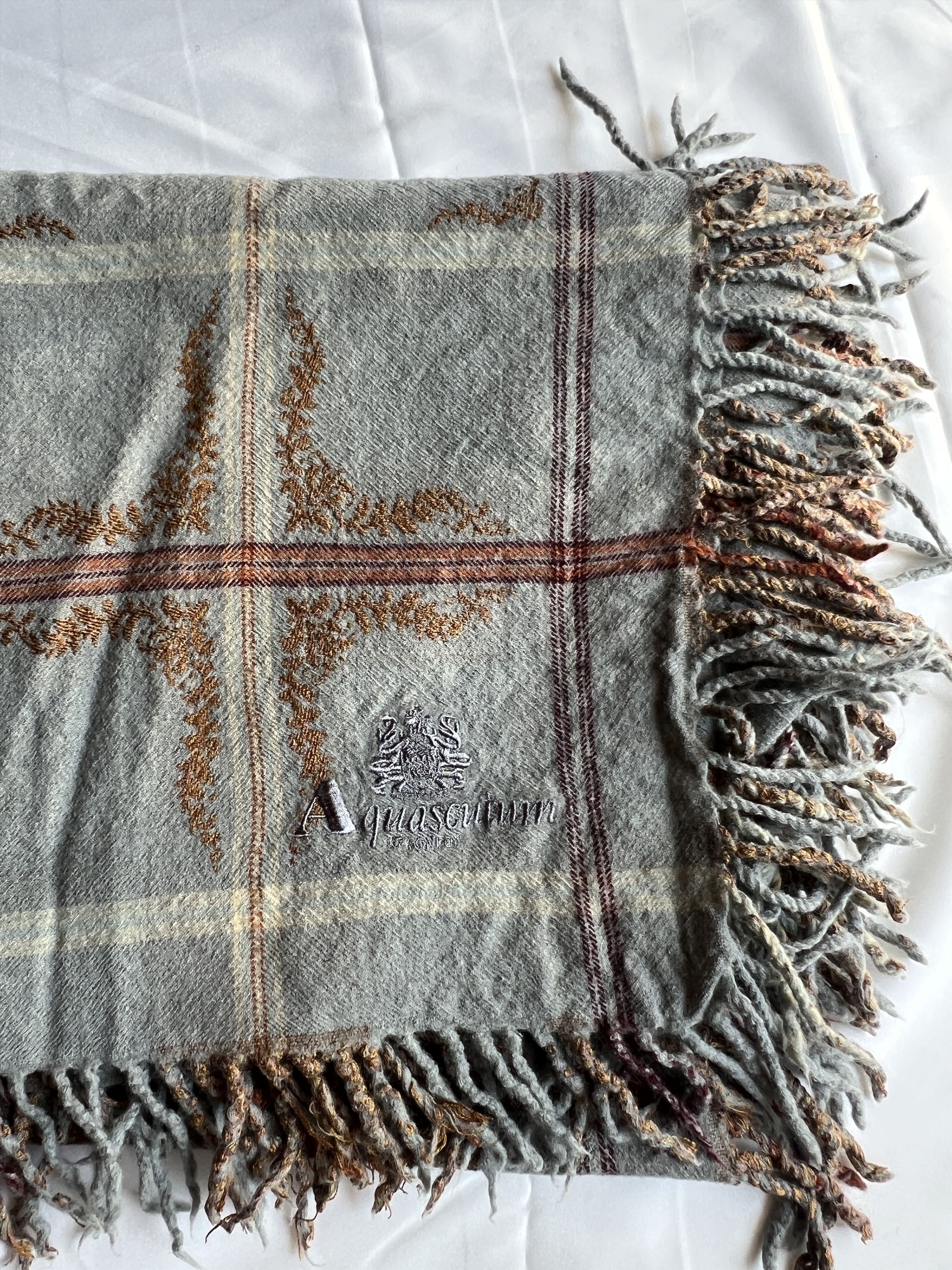 Aquascutum Auth Aquascutum large scarf Size ONE SIZE - 5 Thumbnail