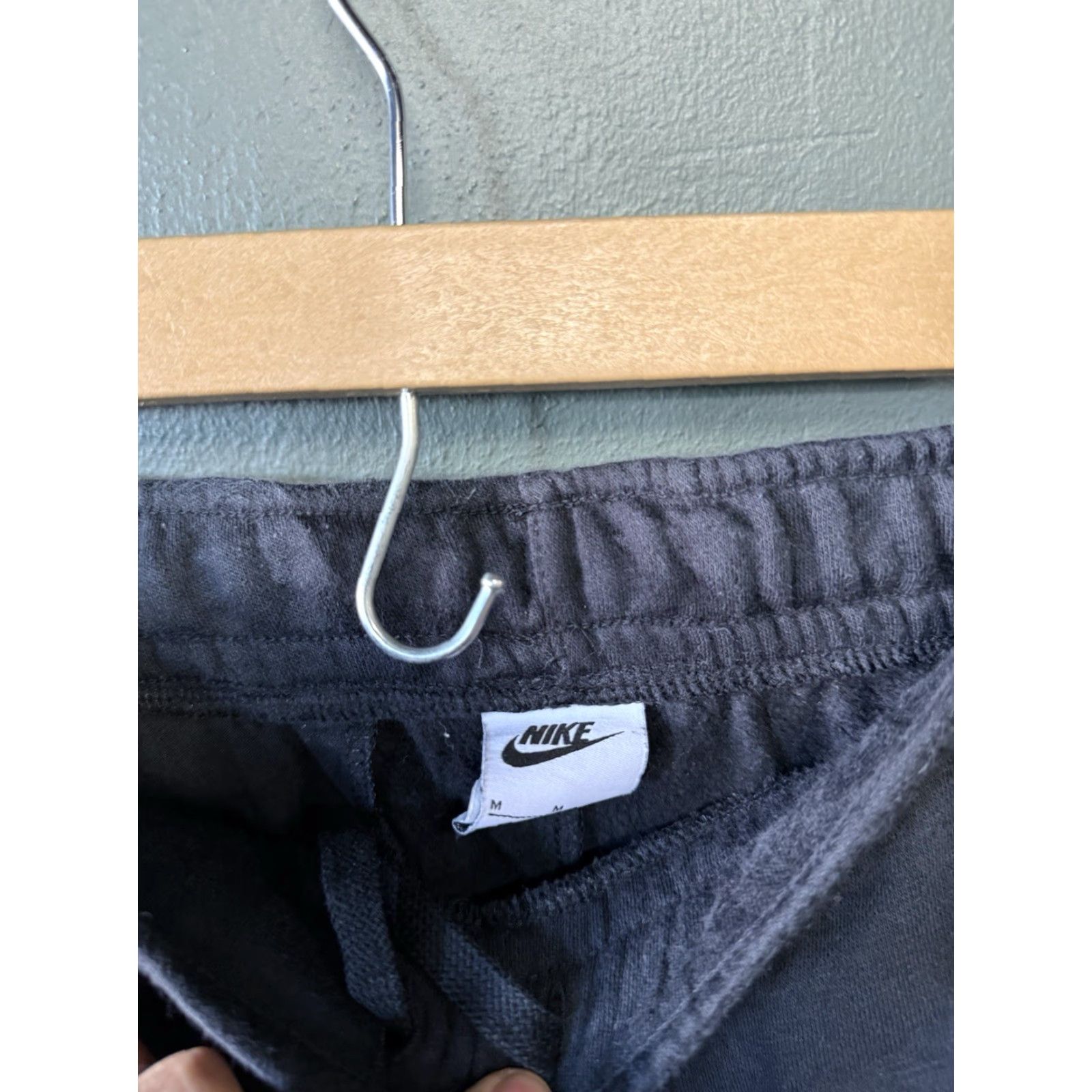 Nike Nike Sportswear Mens Black Jogger Sweatpants Drawstring Size M Comparable Regular Pants Mens Black Sweatpants Nike Sportswear Jogger Size M Size US 31 - 3 Thumbnail