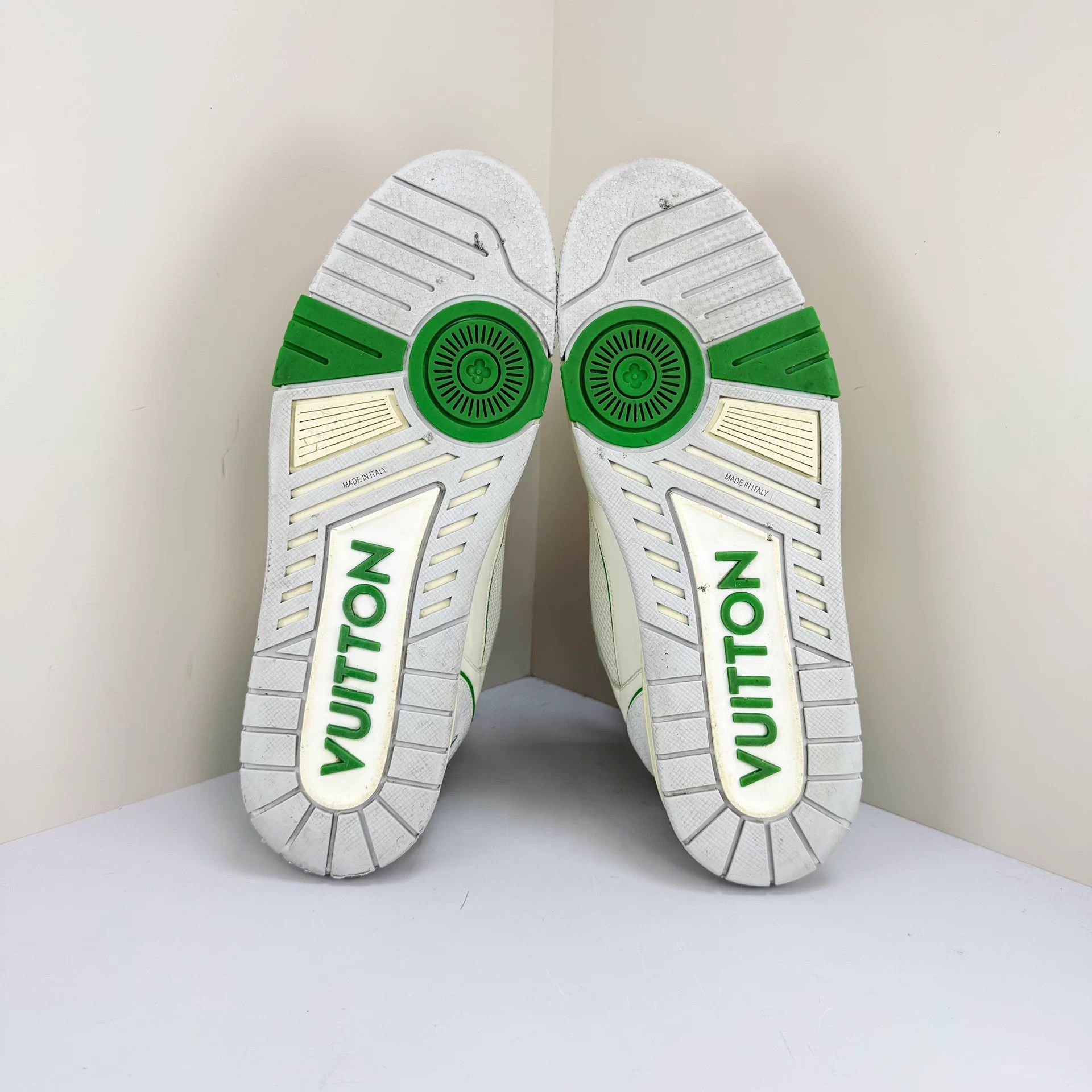 Louis Vuitton LV Trianer White Green Velcro Sneakers US10 98New Size US 10 / EU 43 - 5 Thumbnail