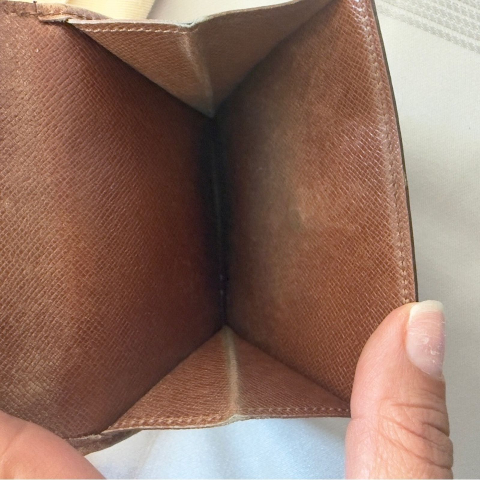 Louis Vuitton Louis Vuitton Monogram Canvas Compact Card Holder Size ONE SIZE - 6 Thumbnail