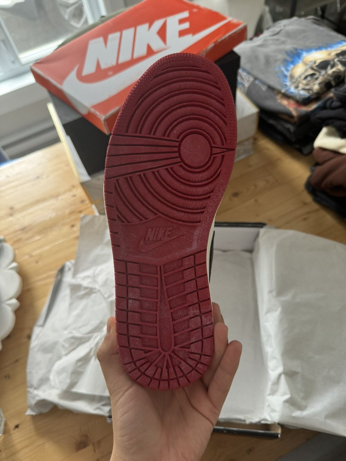 Jordan Brand × Nike × Vintage Jordan 1 Retro High OG Chicago Lost and Found Size US 8.5 / EU 41-42 - 4 Thumbnail