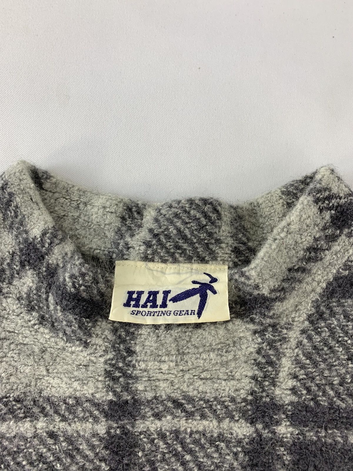 Hai Sporting Gear 90s Hai Sporting Gear Issey Miyake Wool Knitwear Pullover Size US L / EU 52-54 / 3 - 4 Thumbnail