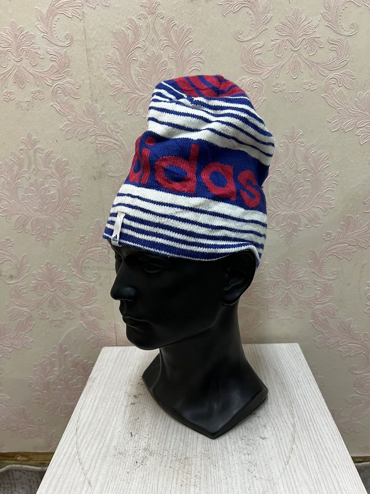 Adidas Vintage adidas Spell Out Beanie Hats Size ONE SIZE - 3 Thumbnail