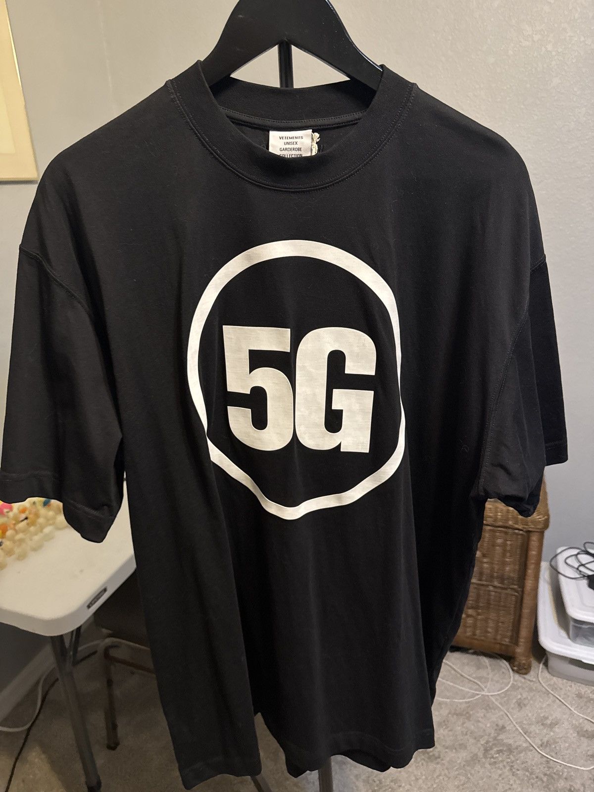 Vetements Vetements 5G T-Shirt Size US XS / EU 42 / 0 - 1 Thumbnail