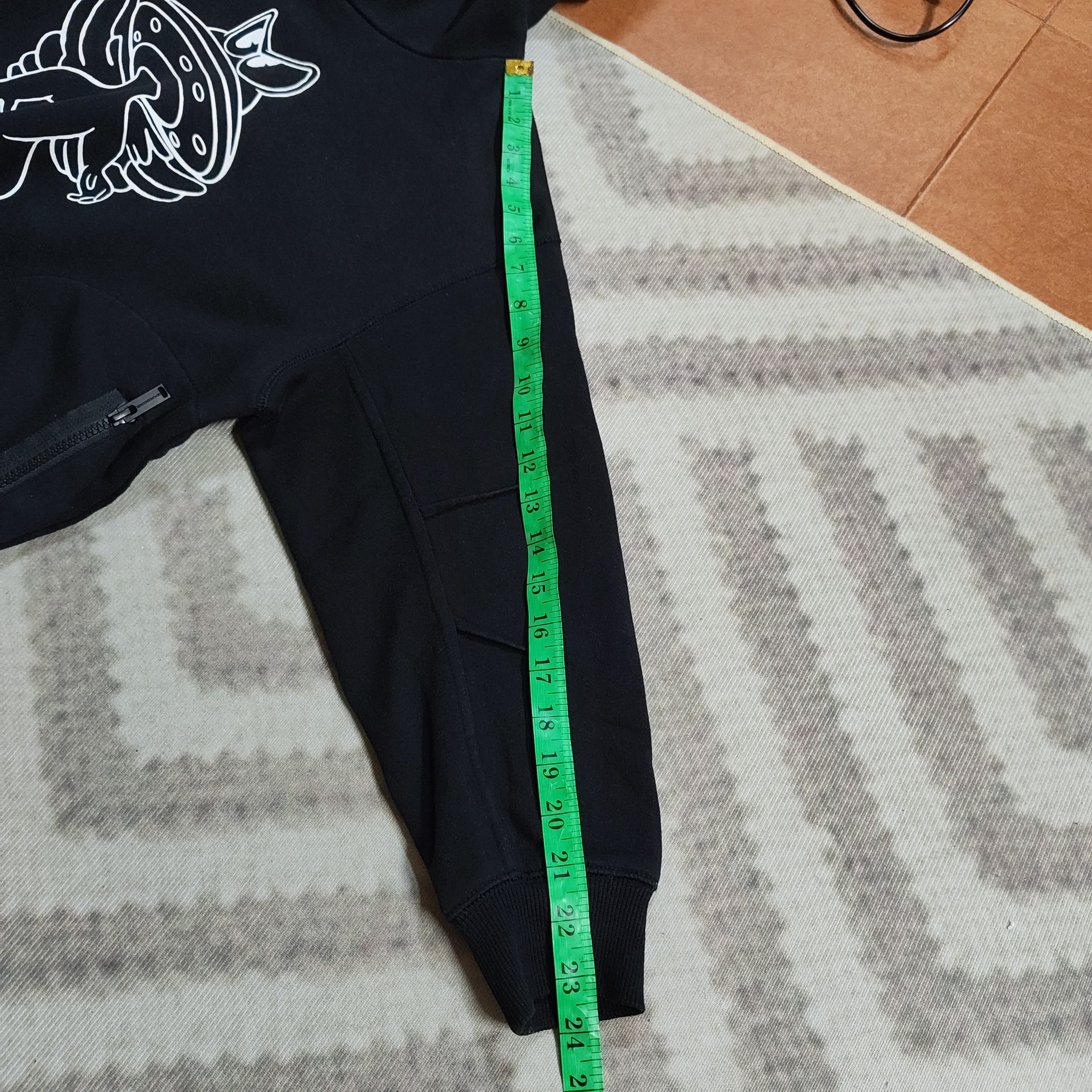 GU × Undercover GU x UNDERCOVER Alien Hoodie Size US XS / EU 42 / 0 - 10 Thumbnail