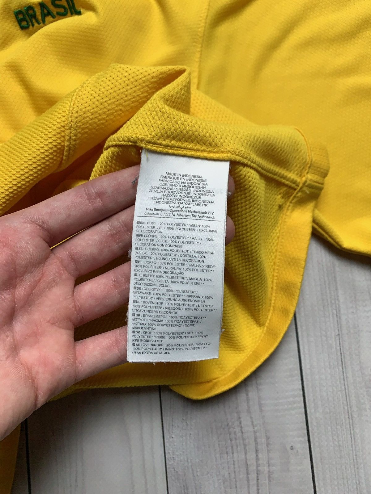 Nike × Vintage Vintage Nike Brazil soccer jersey size L logo Brasil Size US L / EU 52-54 / 3 - 4 Thumbnail