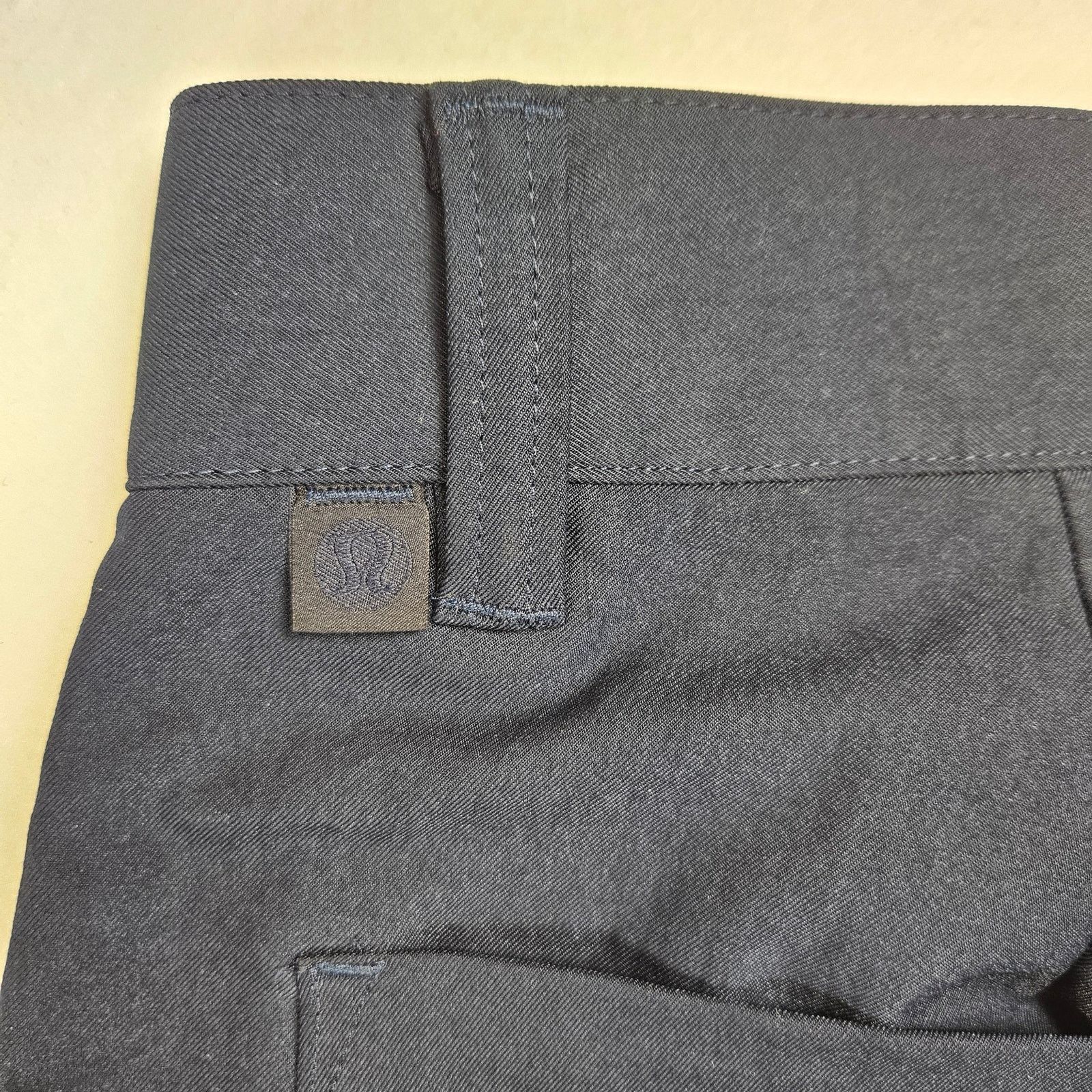 Lululemon Lululemon Pant Men 34x27 Navy Relaxed Cropped Chino Size US 34 / EU 50 - 15 Thumbnail