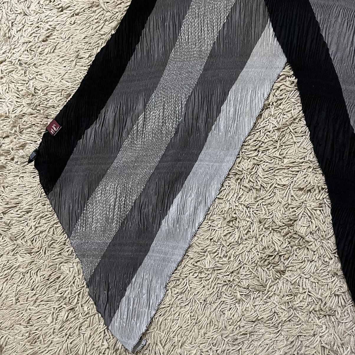 Tornado Mart Rare Tornado Mart Japan Pleated Scarf Size ONE SIZE - 3 Thumbnail