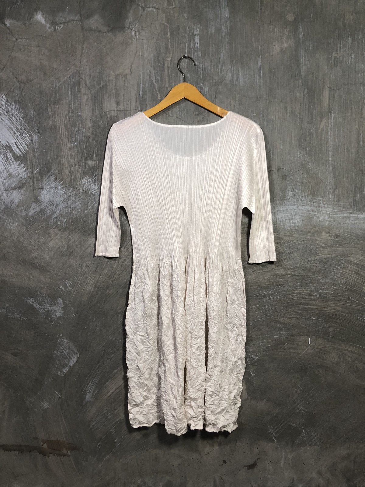 Homme Plisse Issey Miyake × Issey Miyake × Pleats Please Issey Miyake Issey Miyake Pleats Please Midi Dress Size M / US 6-8 / IT 42-44 - 5 Thumbnail