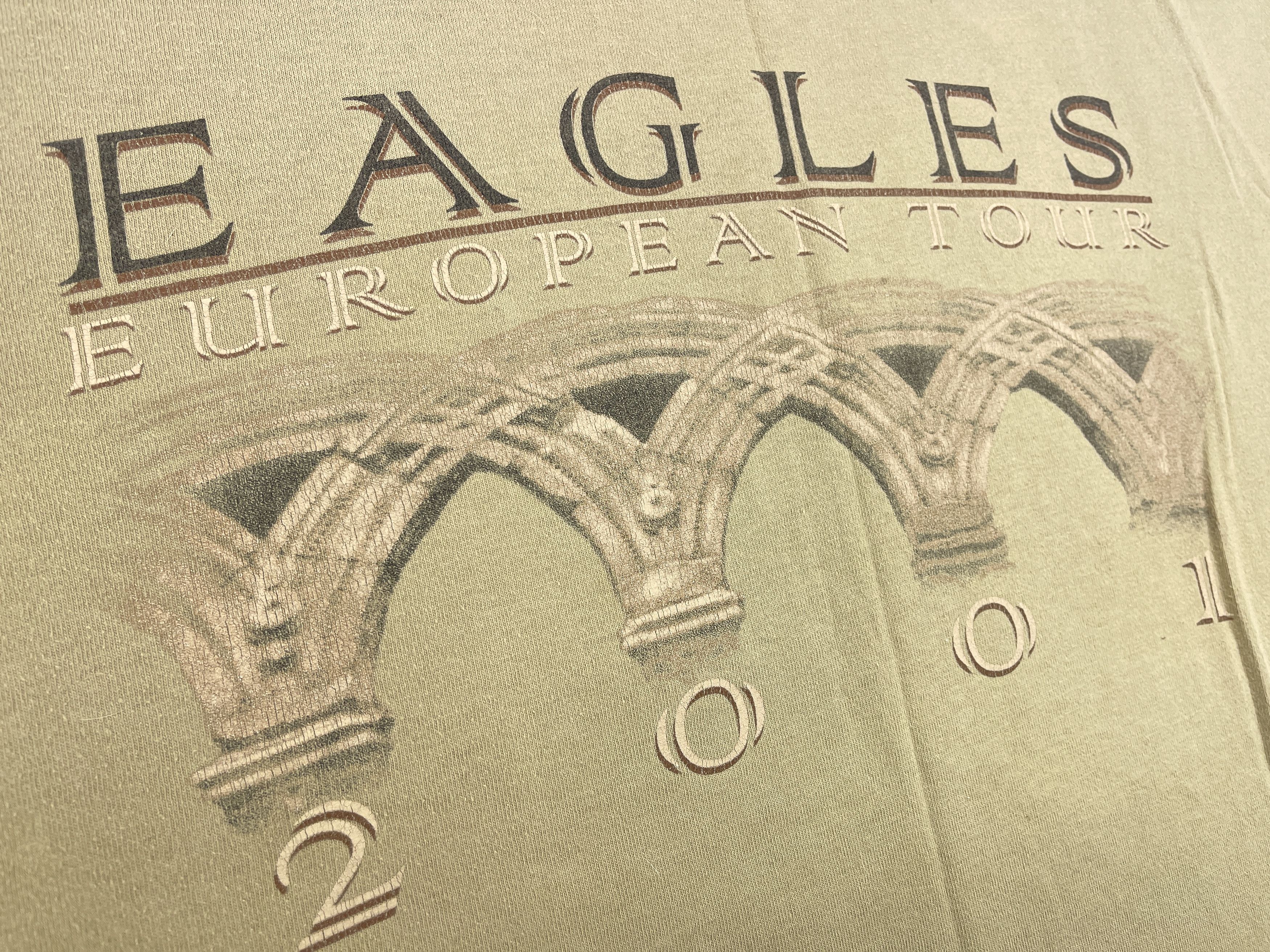 Band Tees Eagles band T-Shirt, vintage 2001 European Tour, 90s, 2000s Size US L / EU 52-54 / 3 - 6 Thumbnail