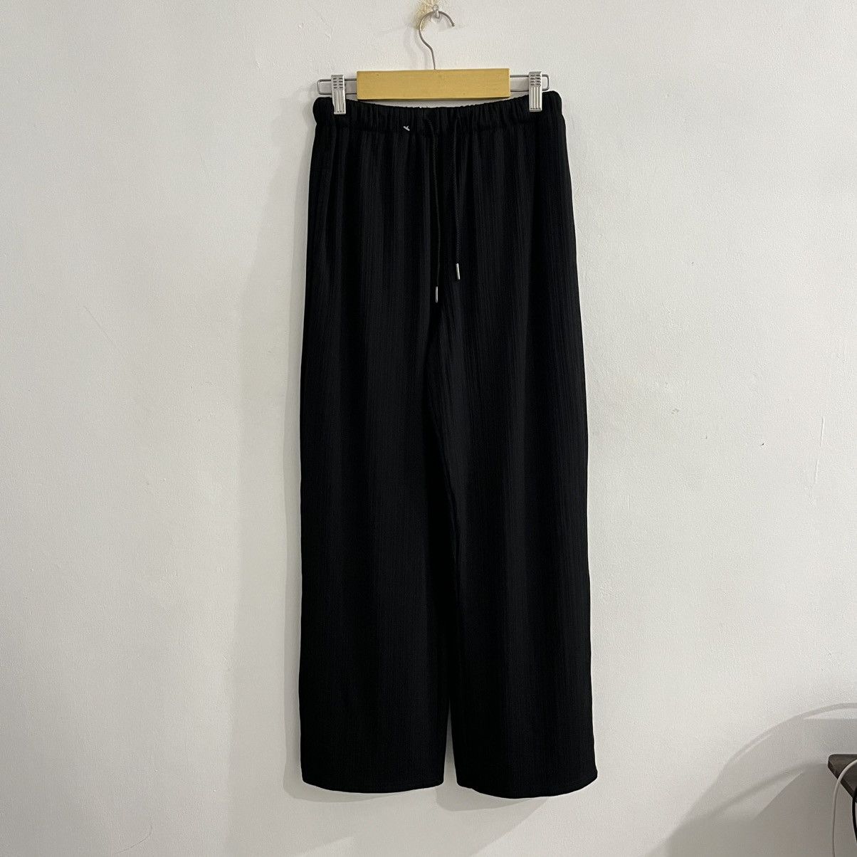Japanese Brand Gu Pleated Black Pant Size US 30 / EU 46 - 1 Thumbnail
