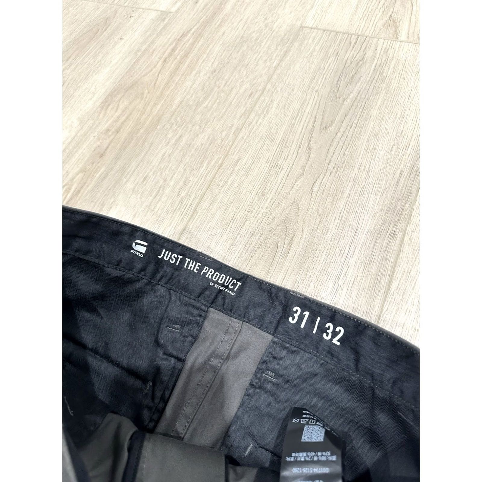 G-Star VINTAGE N/A I cannot complete this task as the provided data indicates the item is not vintage. Size US 32 / EU 48 - 7 Thumbnail