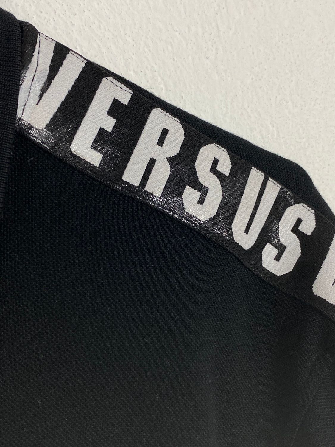 Versace Versace Versus Lampas Logos Polo Shirt In Black Size US M / EU 48-50 / 2 - 3 Thumbnail