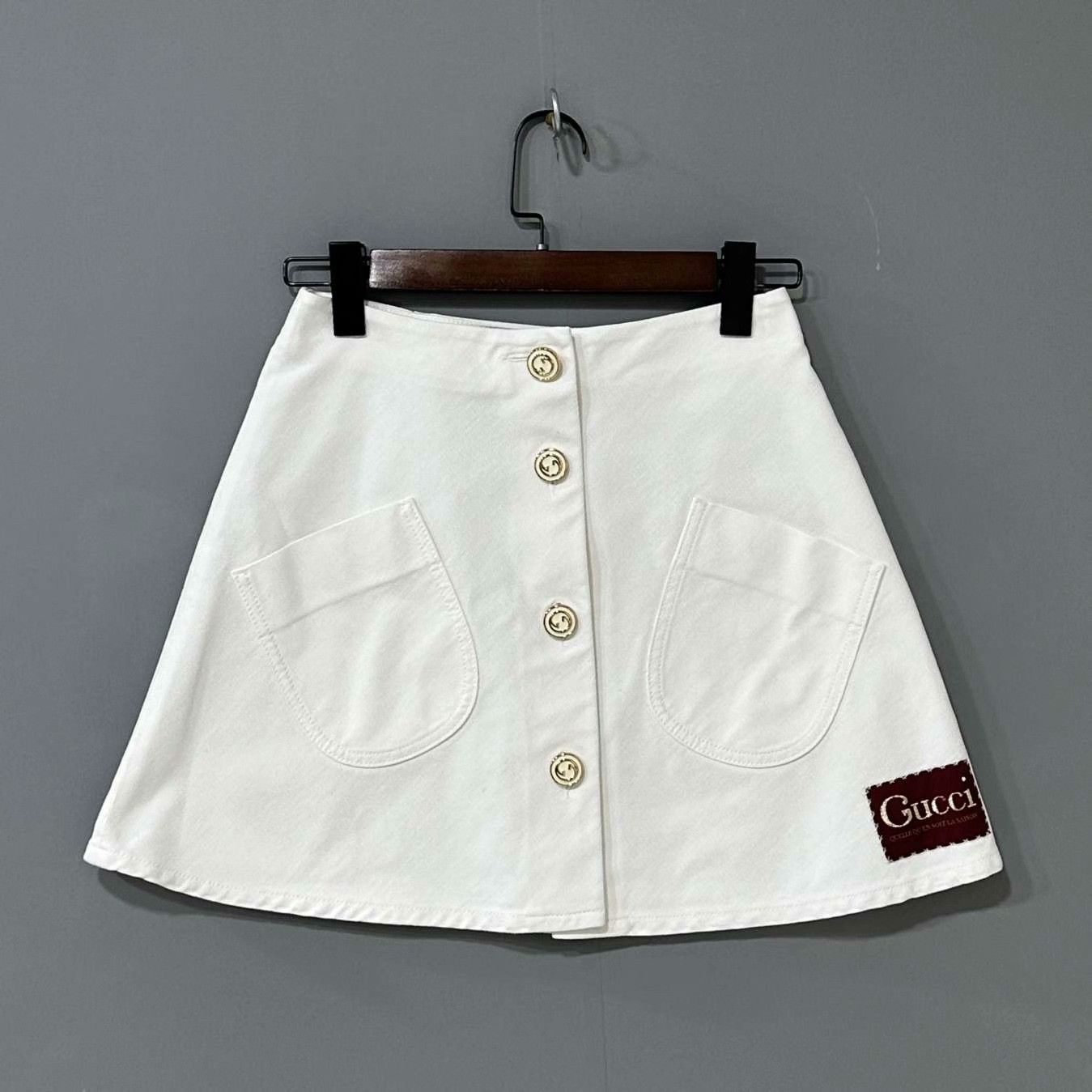 Gucci Gucci Denim Gold Skirt 38 Women Size 38" / US 16 / IT 52 - 1 Thumbnail