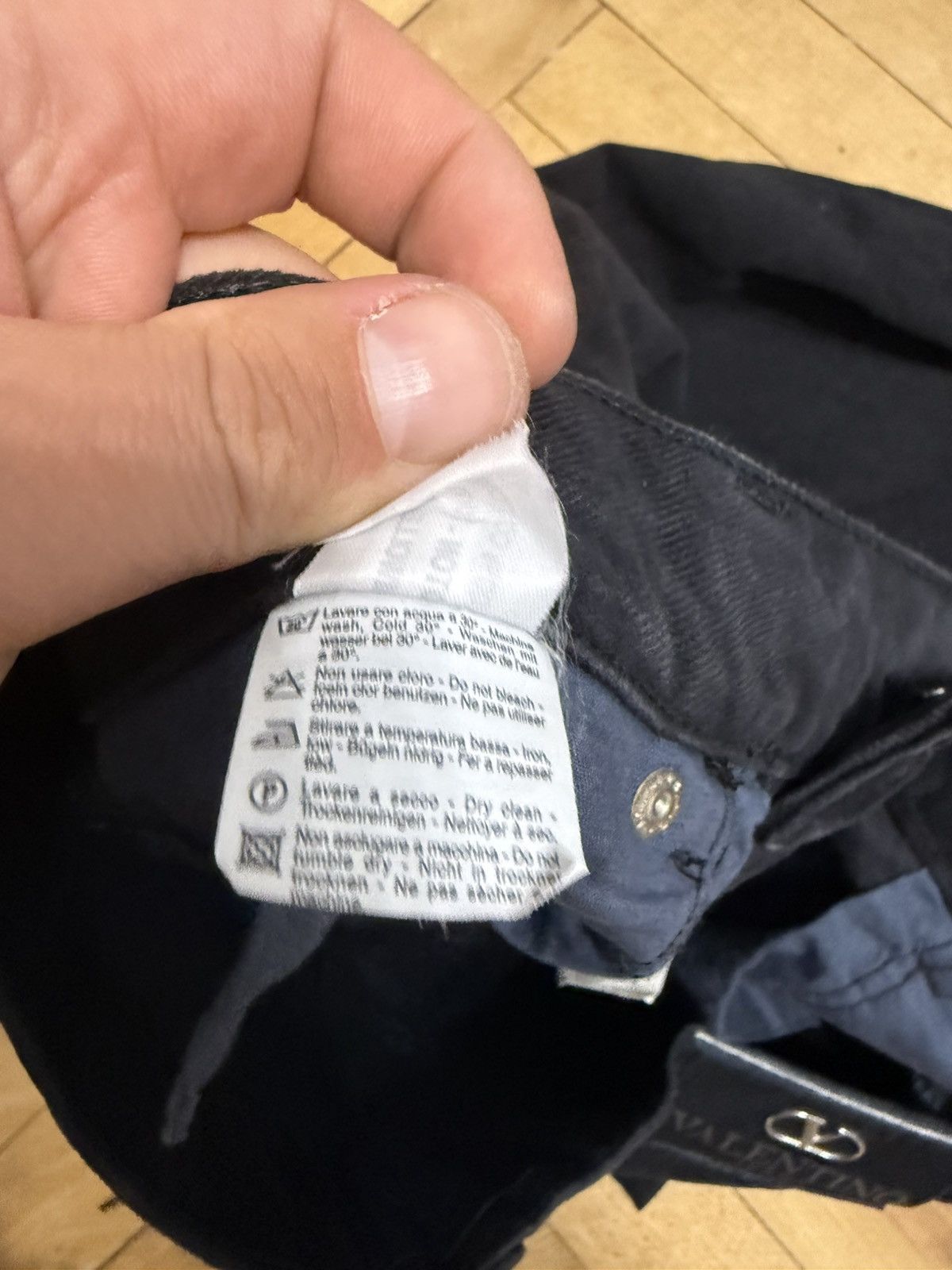 Valentino Very nice Size US 32 / EU 48 - 10 Thumbnail