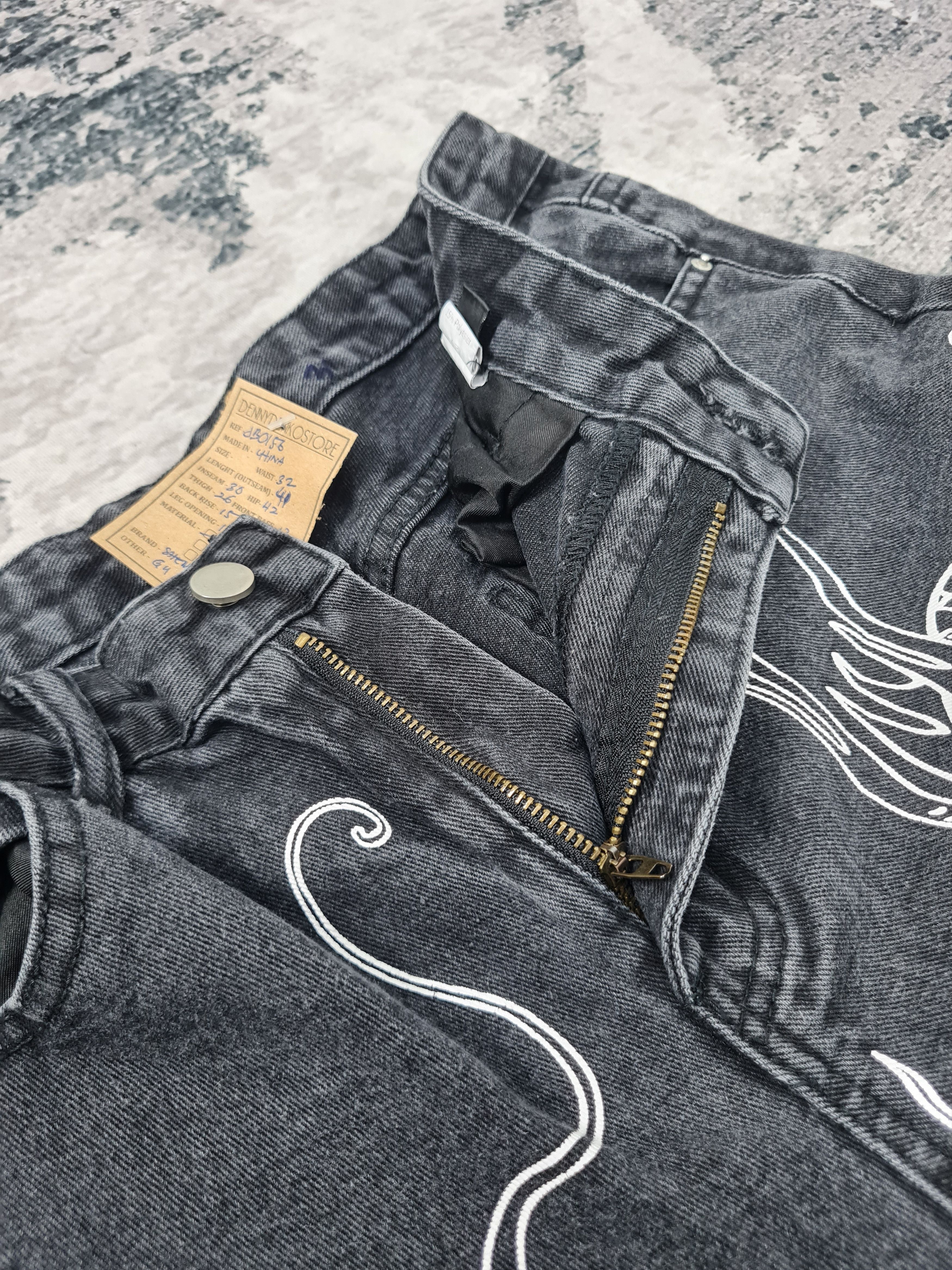 Other Shein Women Dragon Print Art Design Jeans Size 32x30 JB0156 Size US 32 / EU 48 - 9 Thumbnail