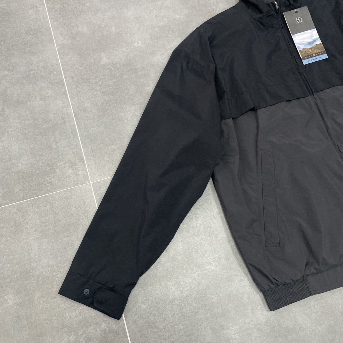 Nike × Vintage Vintage Nike Golf Storm-Fit Jacket Size XL Size US XL / EU 56 / 4 - 2 Thumbnail