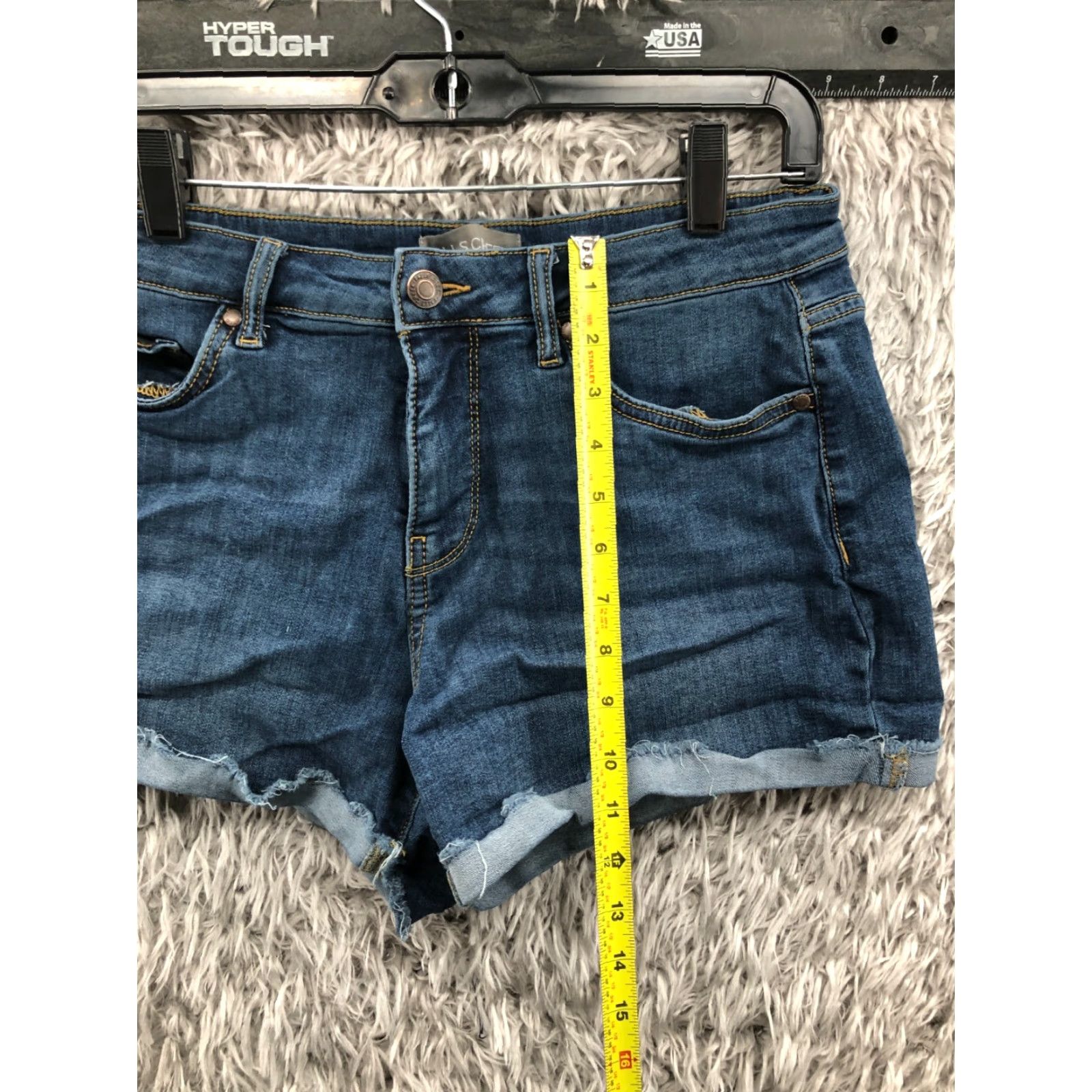 Denime Falls Creek Shorts Womens Size 10 Mid Rise Medium Wash Denim Blue 5-Pocket Jeans Boyfriend Style Womens Size 32" / US 10 / IT 46 - 3 Thumbnail