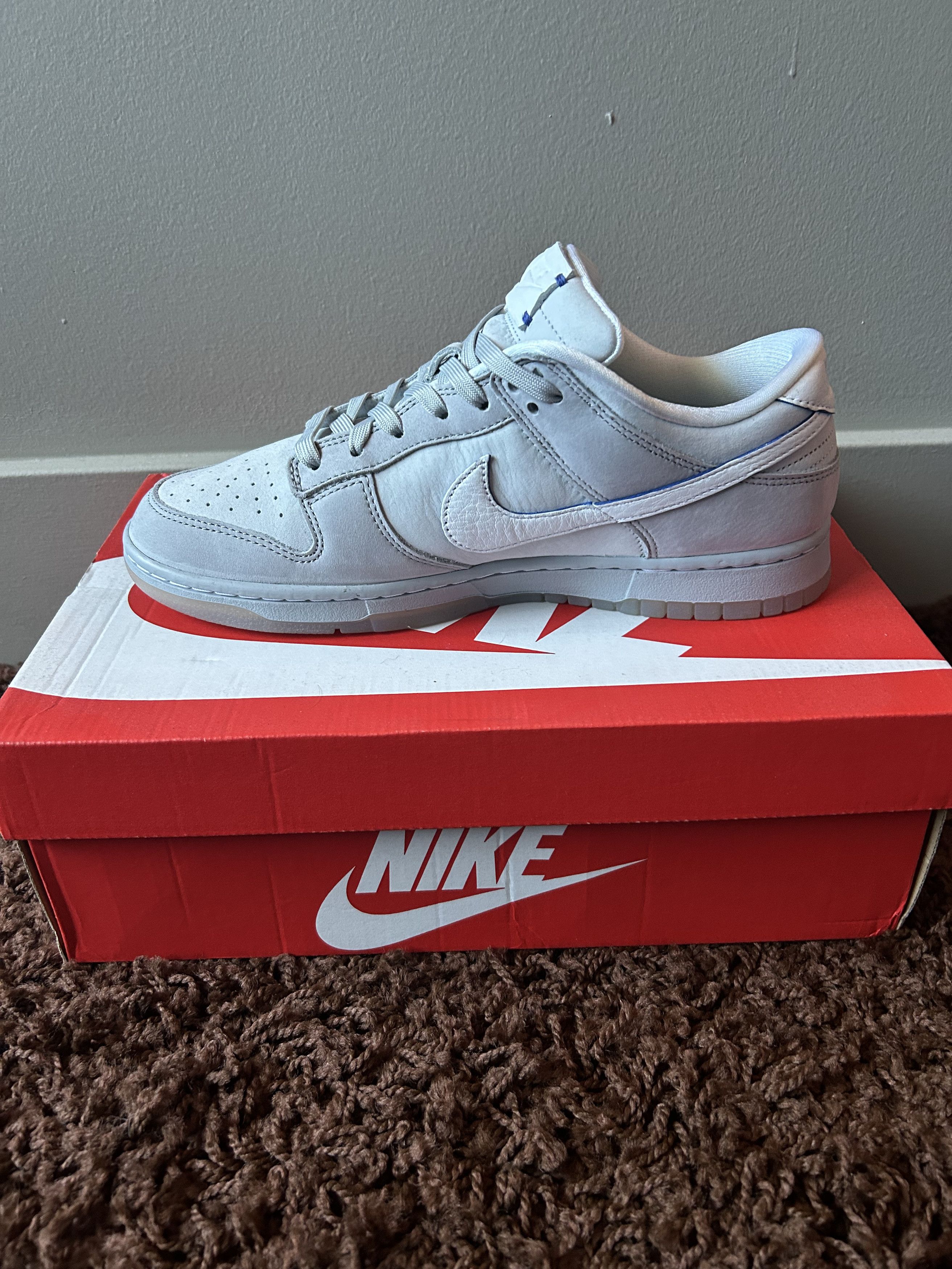 Nike DUNK LOW PURE PLATINUM/WHITE-WOLF GREY Size US 10 / EU 43 - 7 Thumbnail