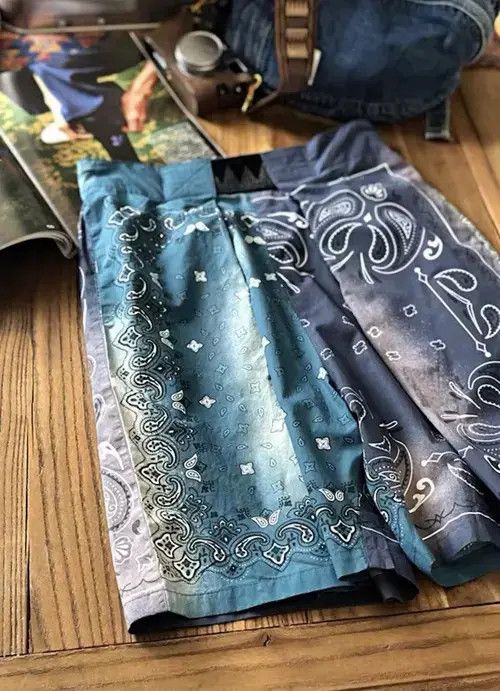 Japanese Brand 21SS Tokyo Union Bandana Paisley Faded Two Tone Shorts Size US 32 / EU 48 - 2 Thumbnail
