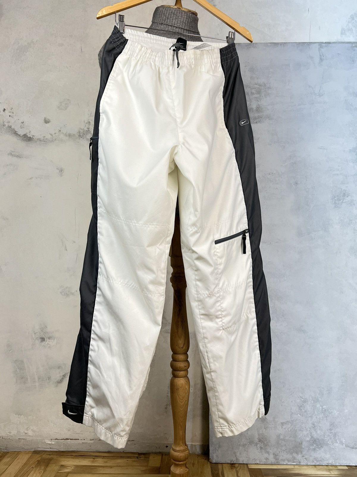 Vintage Vintage Nike Jogger Pants Size M - L Size US 32 / EU 48 - 6 Thumbnail