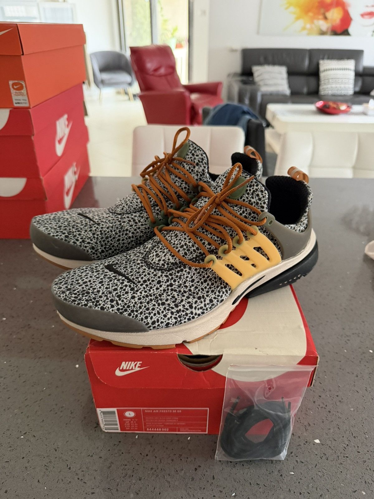 Nike Nike Air Presto Safari L (11-12US) Size US 12 / EU 45 - 1 Thumbnail