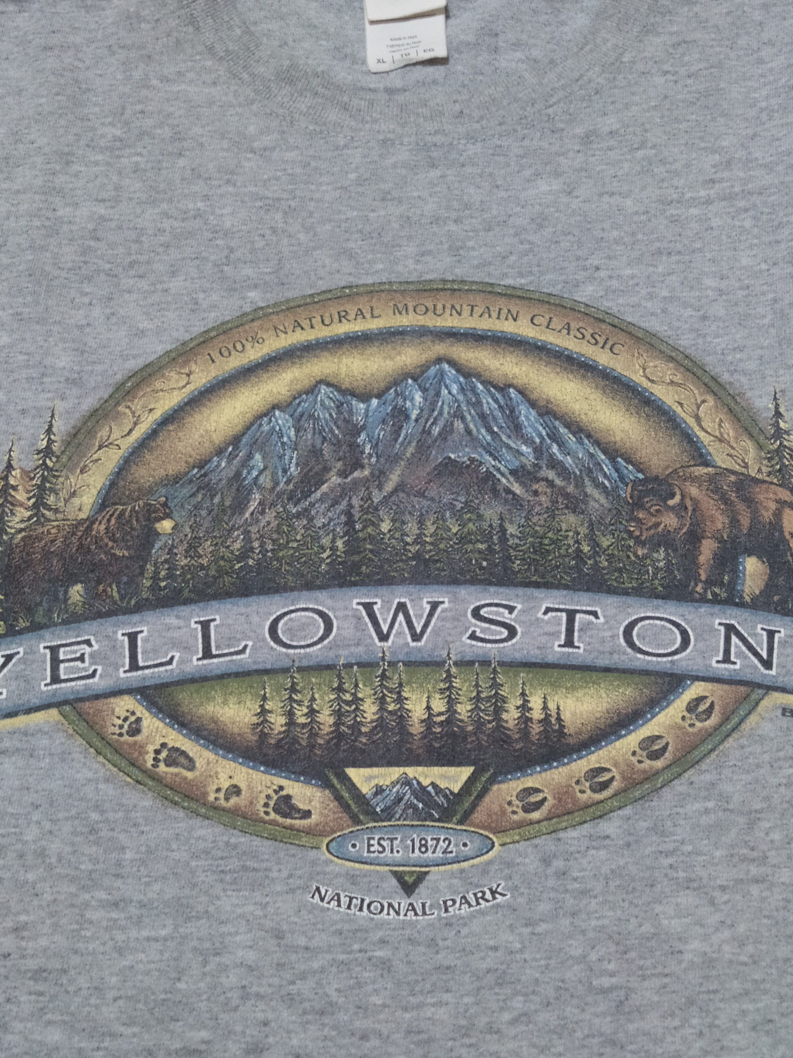 Vintage Vintage Style Yellowstone National Park Grizzly Bear Bison Size US XL / EU 56 / 4 - 4 Thumbnail