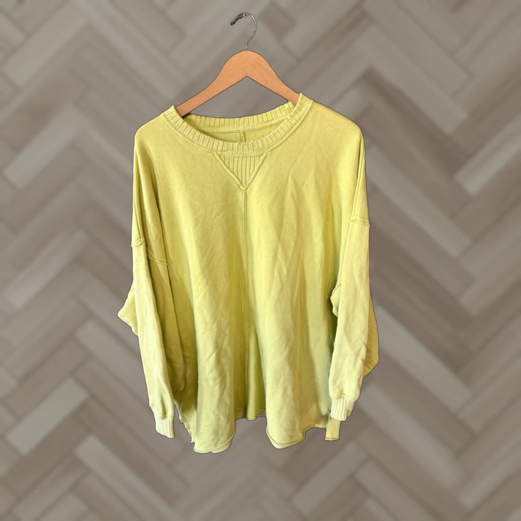 Vintage Aerie Green Long Sleeve Pullover Sweatshirt Oversized Size L Womens Pullover Sweatshirt 29 Pit to Pit 29 Back Hem Size L / US 10 / IT 46 - 1 Thumbnail