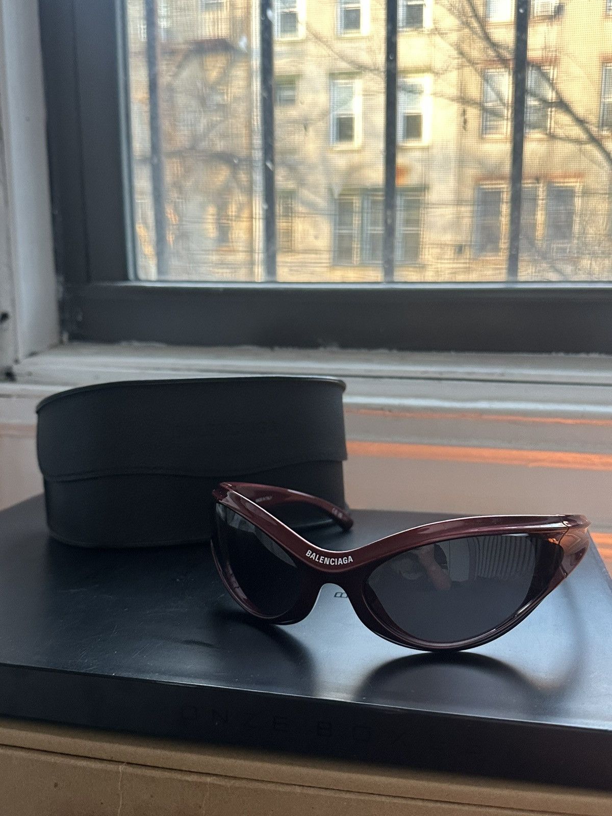 Balenciaga Balenciaga Dynamo Wrap Sunglasses Red Size ONE SIZE - 3 Thumbnail