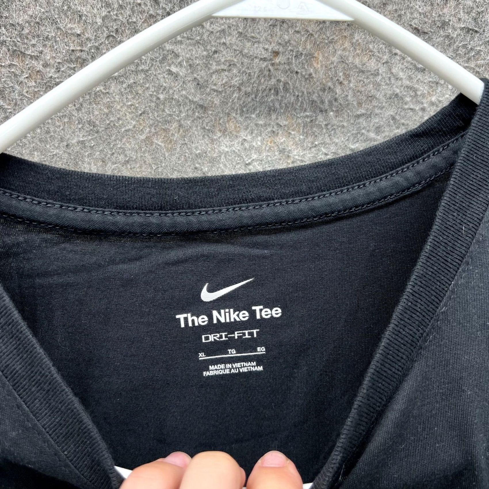 Nike Nike Dri-Fit Shirt Mens XL Black Short Sleeve Crew Neck Logo Sports Shirt Size US XL / EU 56 / 4 - 5 Thumbnail
