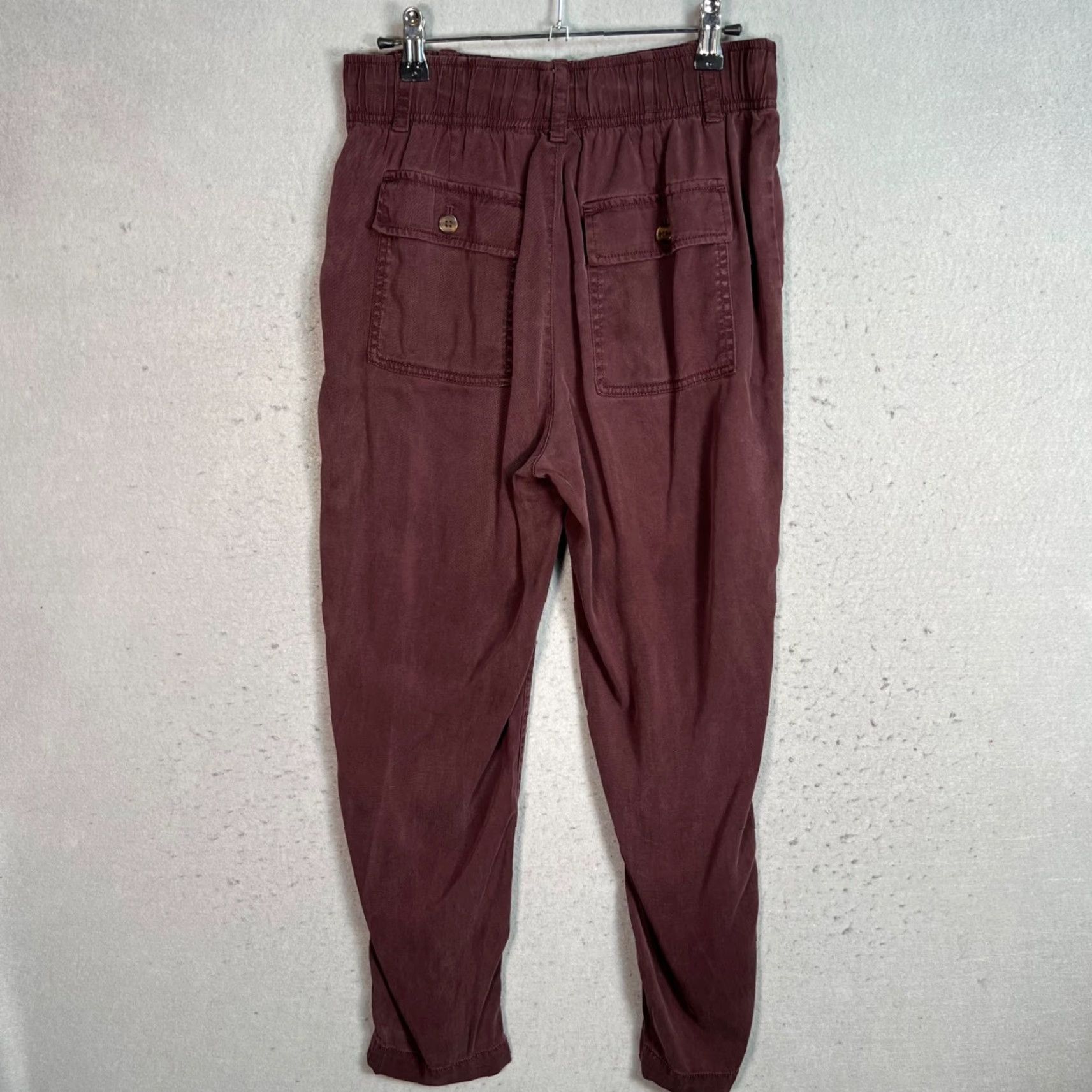 Gap Gap Burgundy Lyocell Blend Tapered Pants Size 4 Womens Size 27" / US 4 / IT 40 - 2 Thumbnail