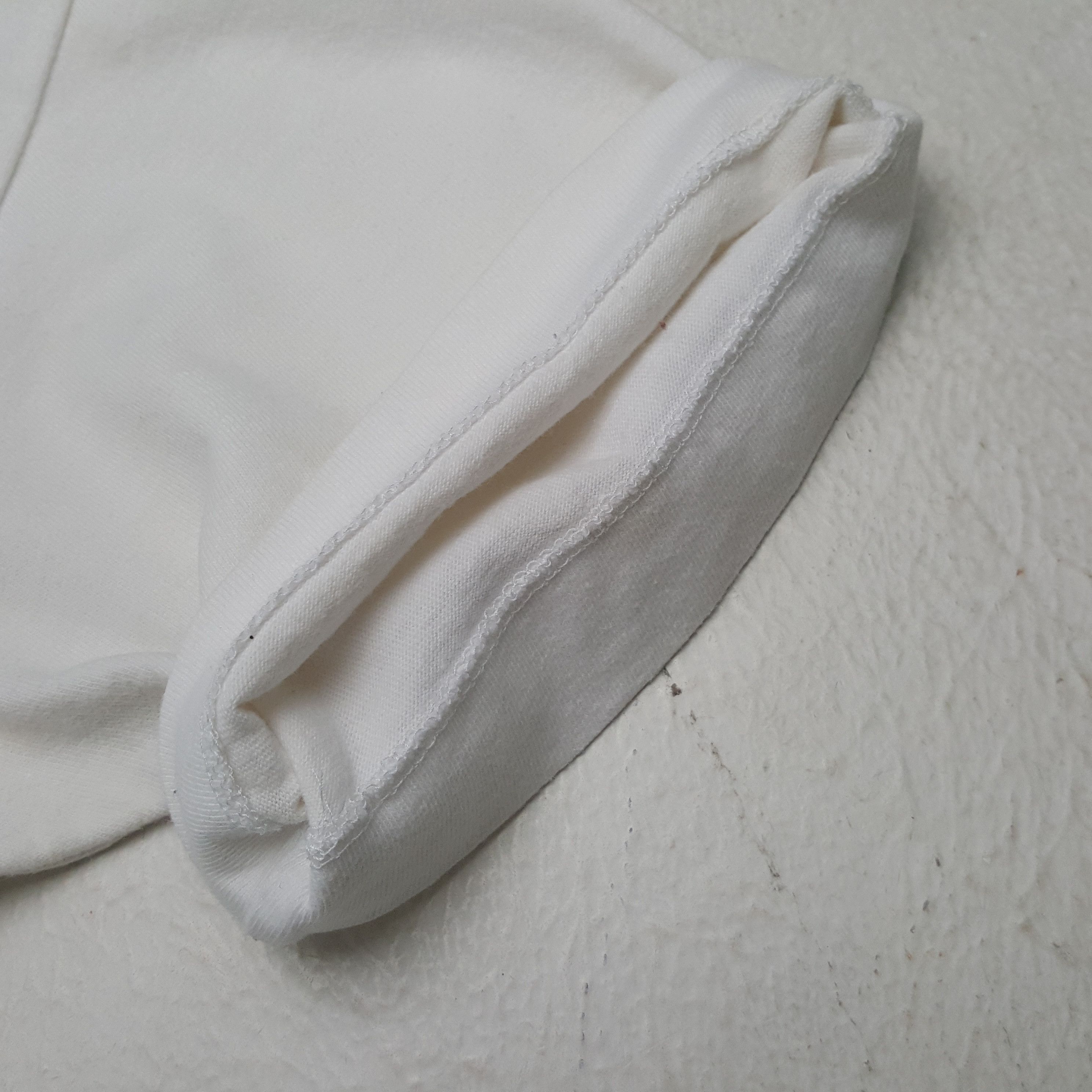 Comme des Garcons Vintage Comme Des Garçons Play Japan Brand T-shirt RR15 Size US S / EU 44-46 / 1 - 5 Thumbnail
