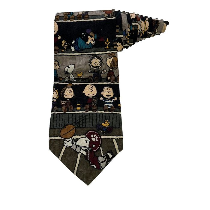 Peanuts Peanuts Rah! Rah! Rah! Football Snoopy Charlie Brown Necktie ...