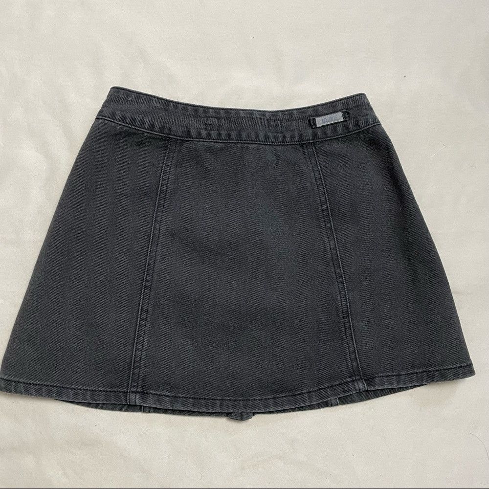 Brandy Melville Brandy Melville Faded Black A-line Denim Mini Skirt Size 25 Size 25" / US 0 / IT 36 - 6 Thumbnail